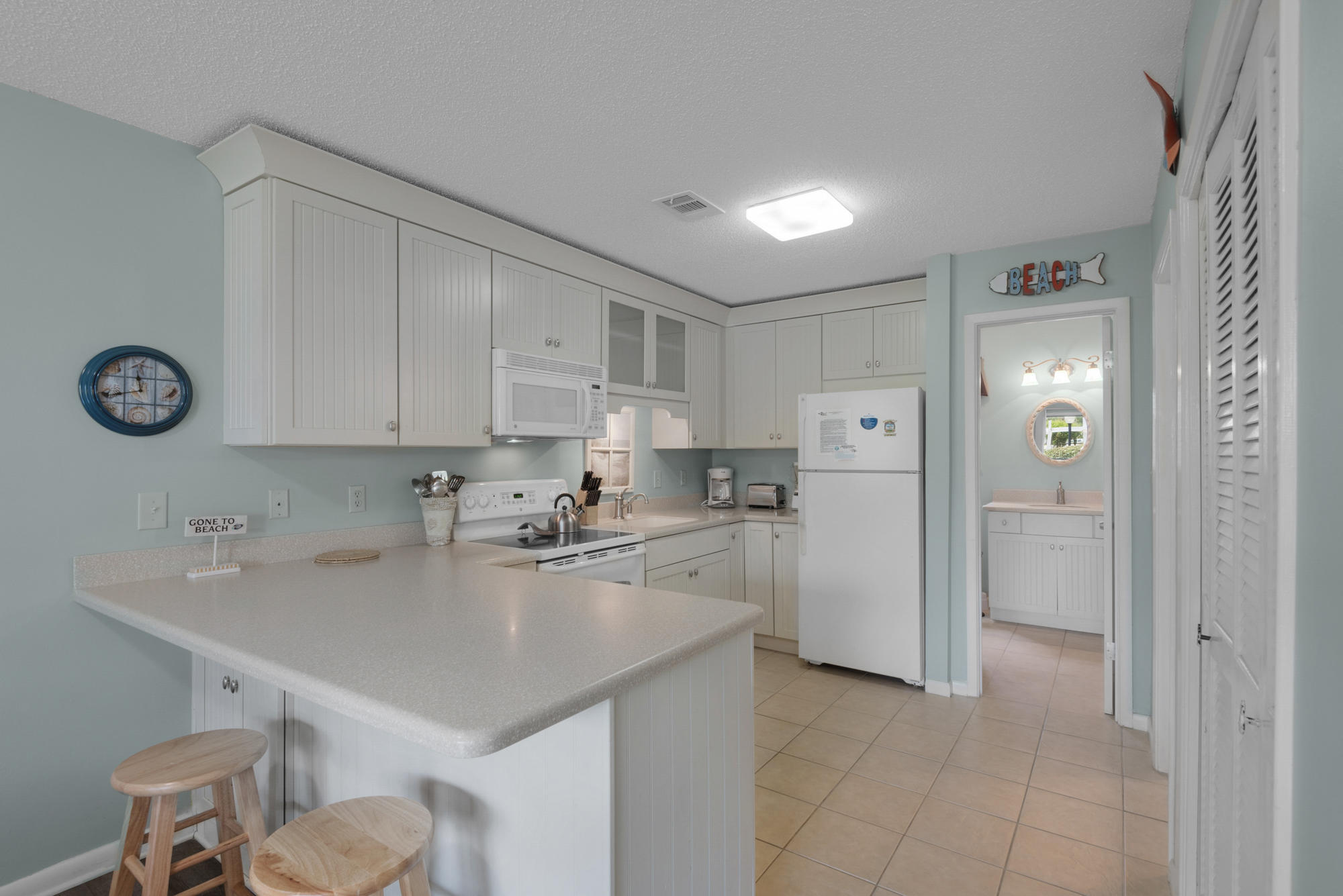 BEACHWOOD VILLAS CONDO - Residential