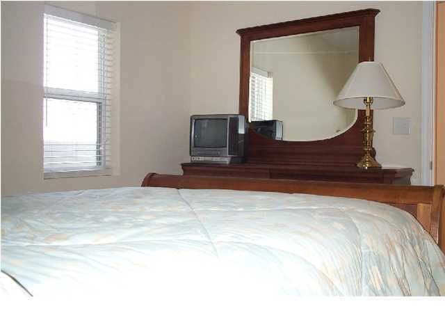 PALM COURT YACHT CLUB - Residential