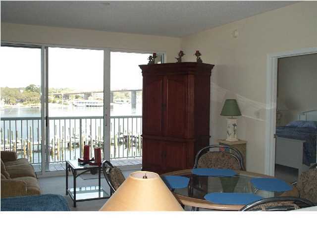 PALM COURT YACHT CLUB - Residential