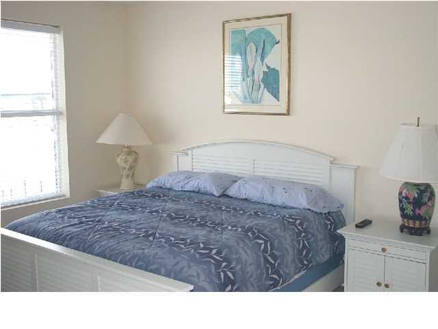 PALM COURT YACHT CLUB - Residential