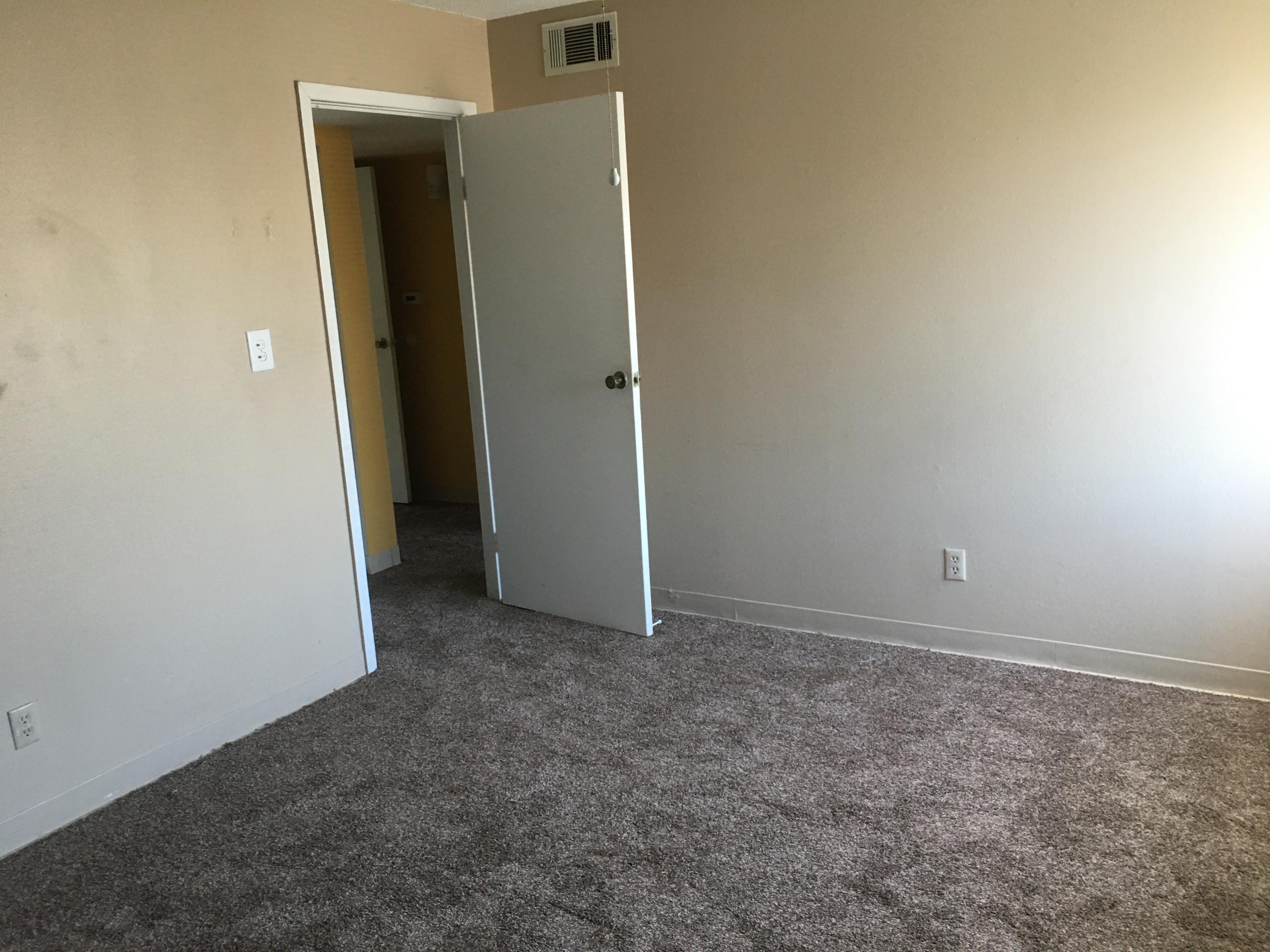 FINISTERRA CONDO - Residential