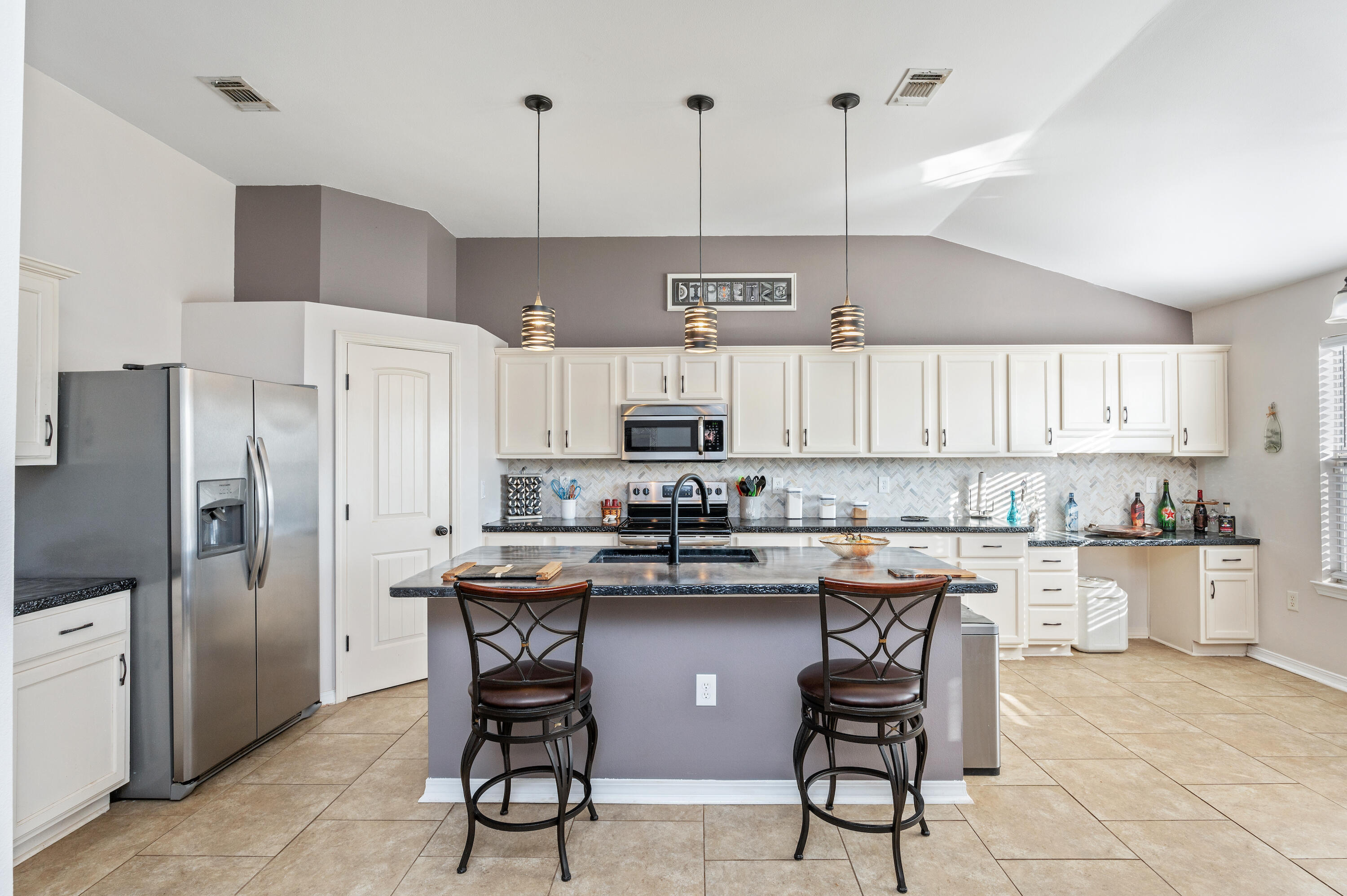 BROOKE ESTATES PH I - Residential