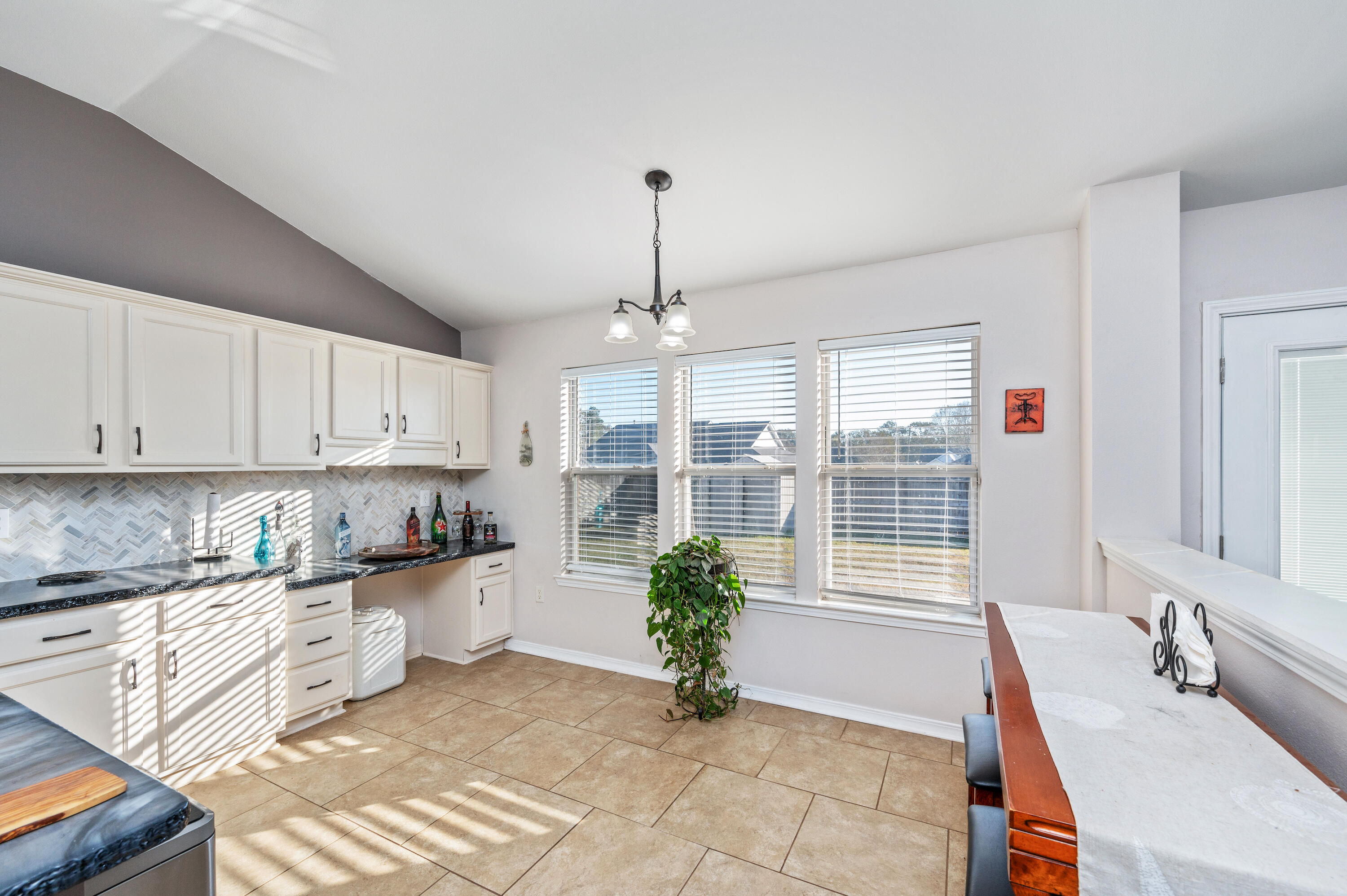 BROOKE ESTATES PH I - Residential