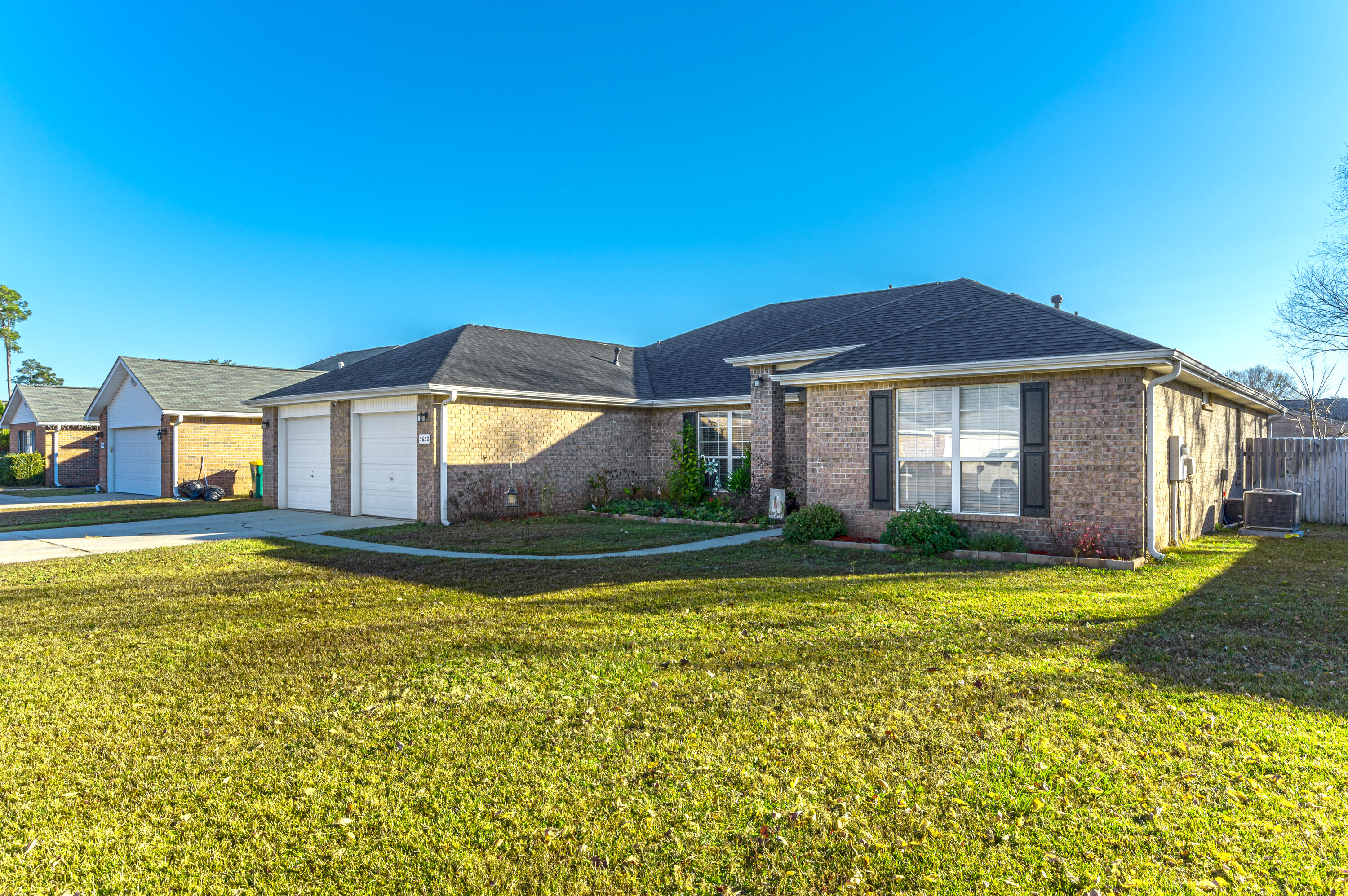 BROOKE ESTATES PH I - Residential