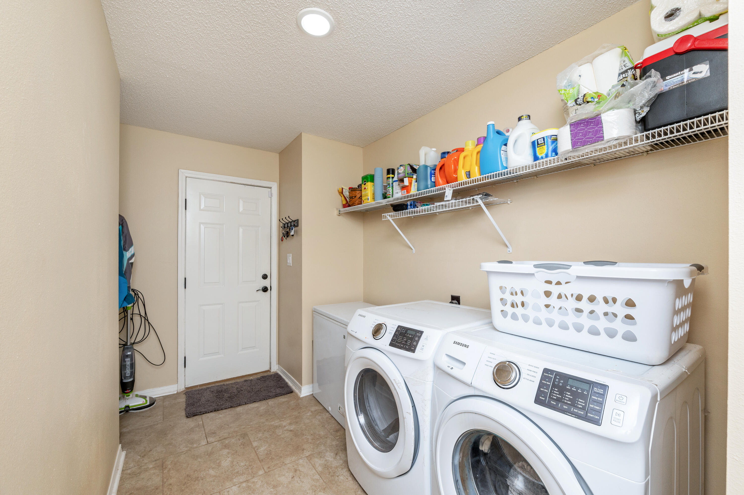 BROOKE ESTATES PH I - Residential