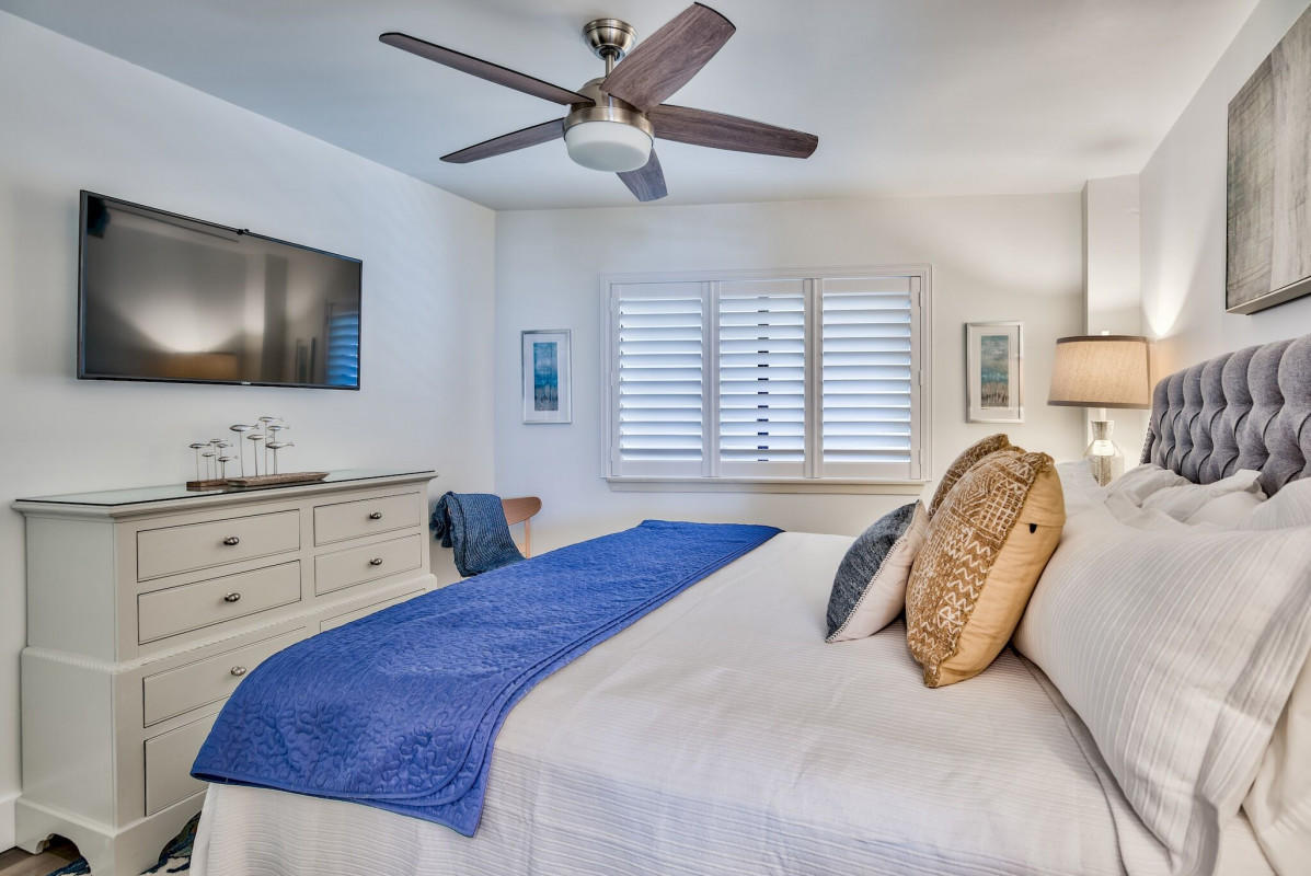 MAINSAIL CONDO PH 4 - Residential