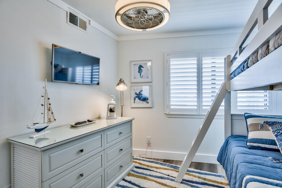 MAINSAIL CONDO PH 4 - Residential