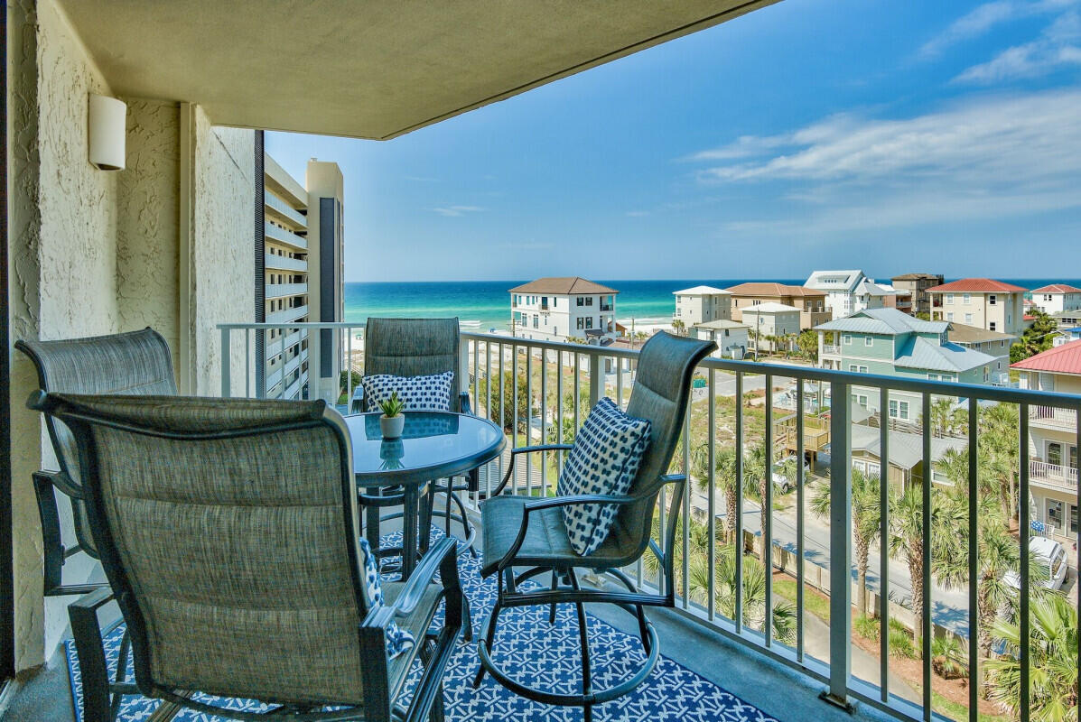 MAINSAIL CONDO PH 4 - Residential
