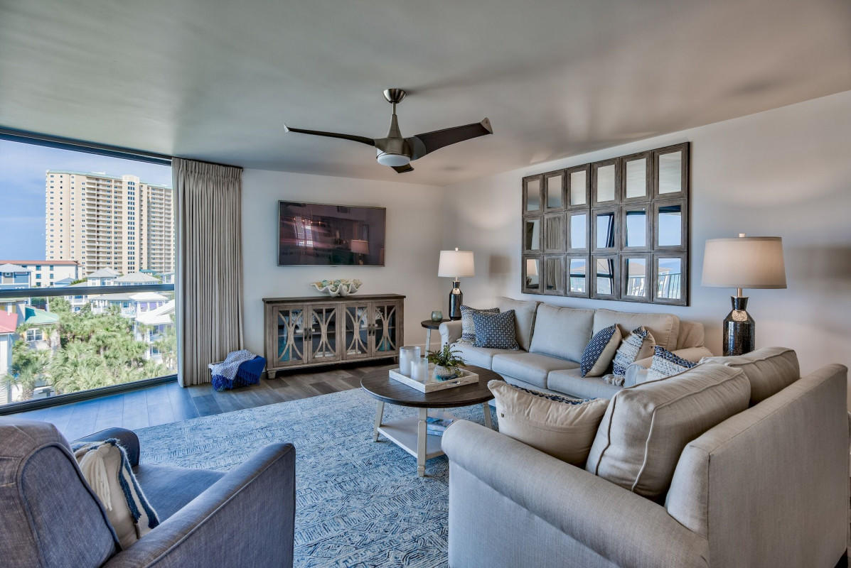 MAINSAIL CONDO PH 4 - Residential