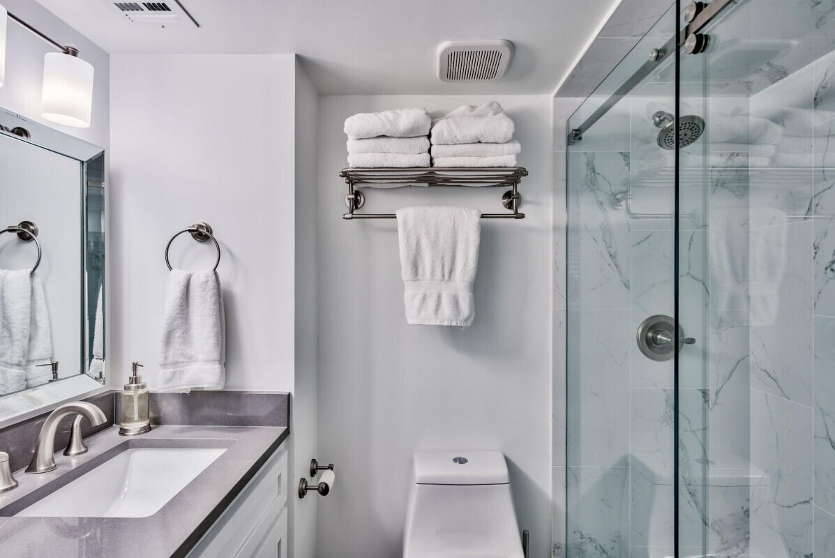 MAINSAIL CONDO PH 4 - Residential