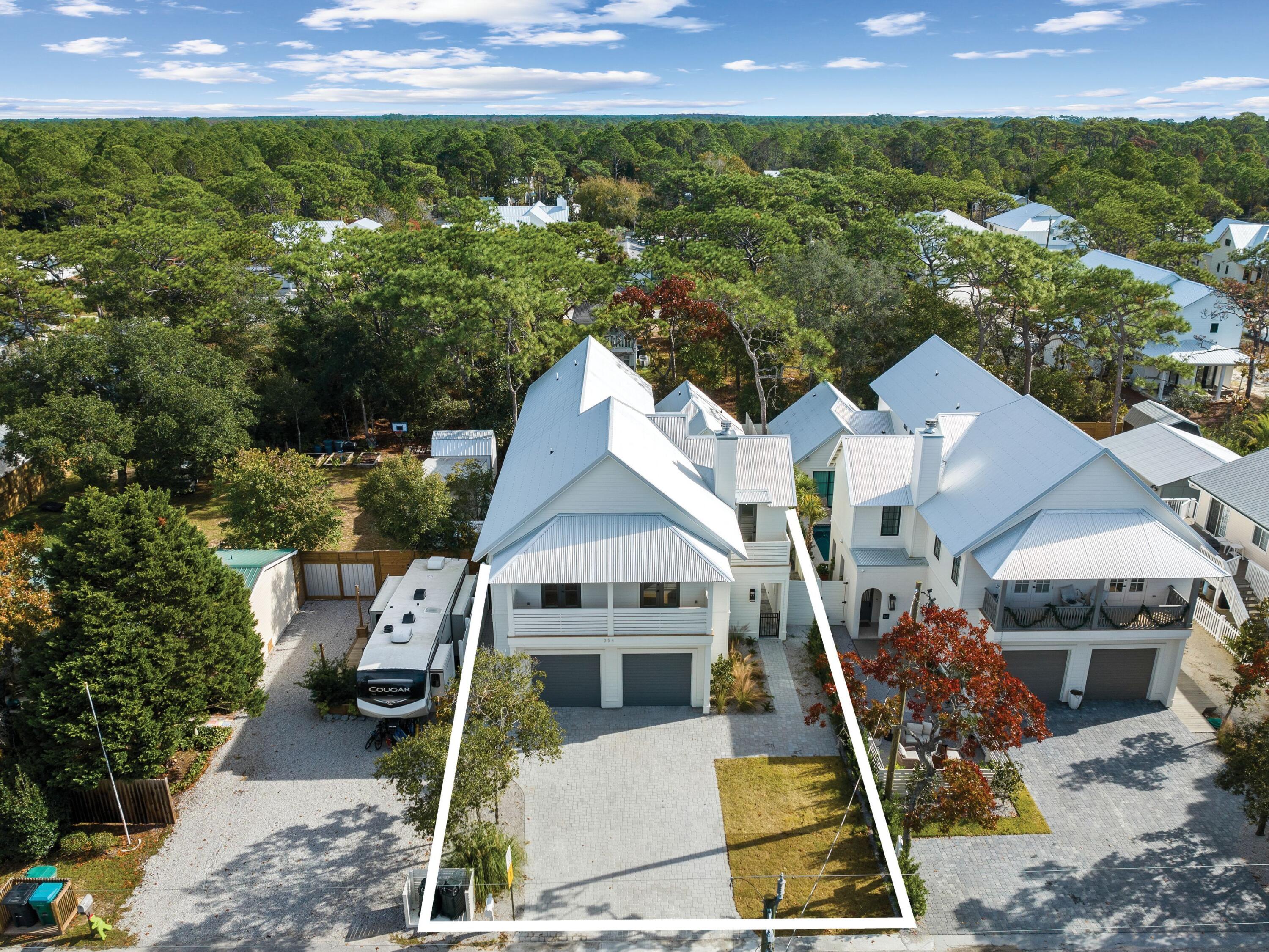 GULF SHORE MANOR - Residential