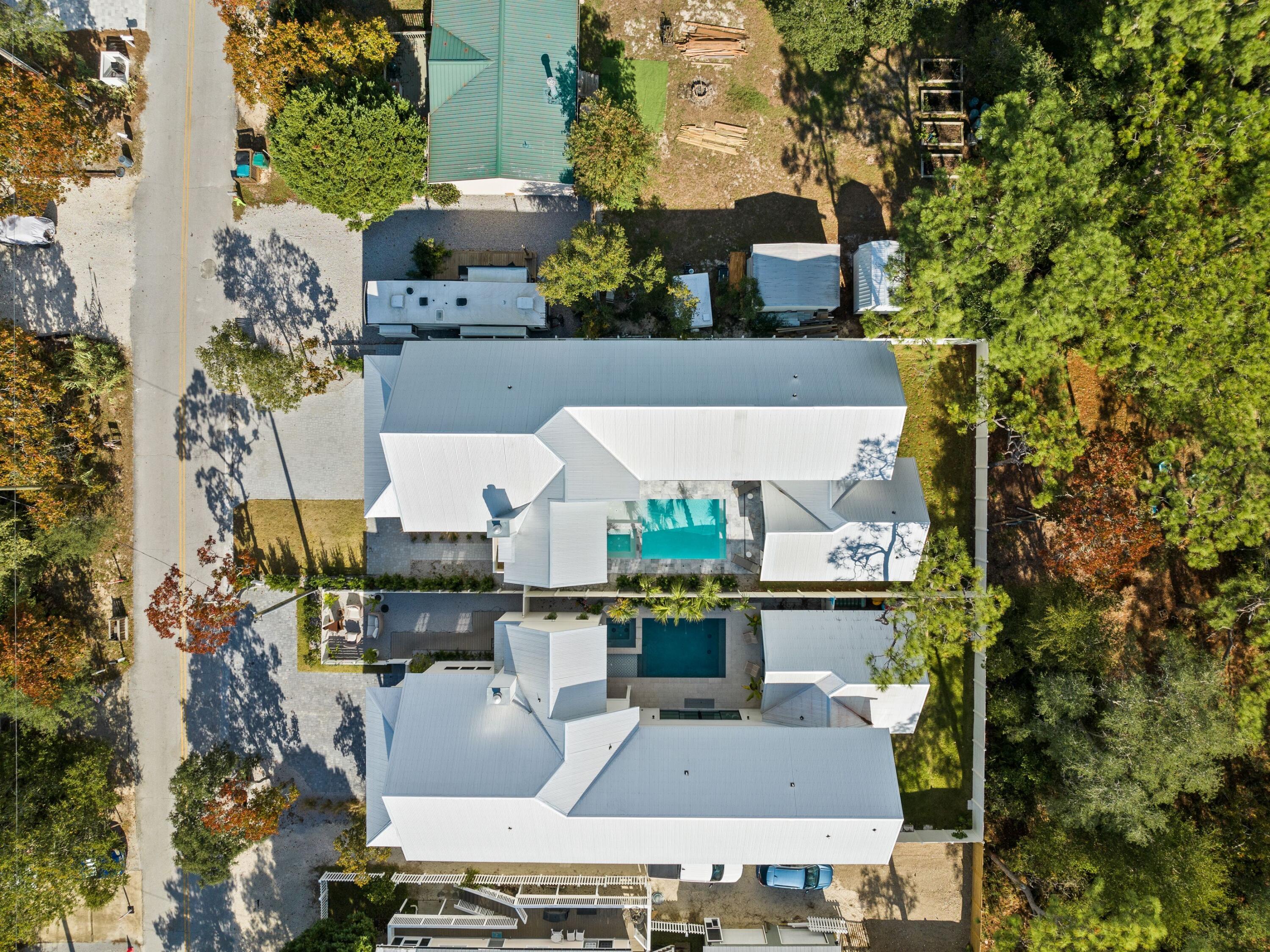 GULF SHORE MANOR - Residential