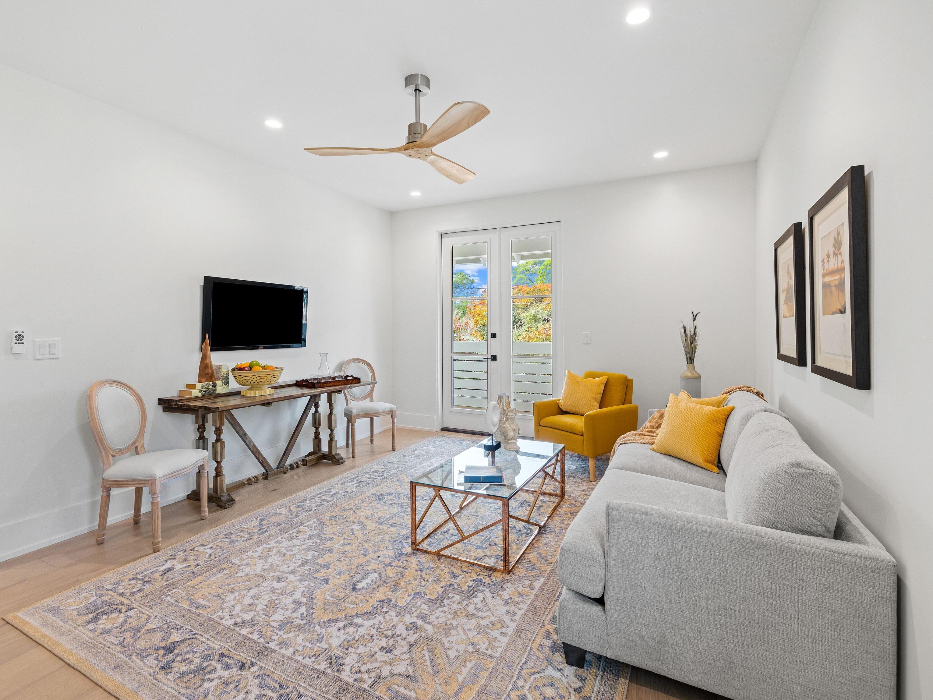 GULF SHORE MANOR - Residential