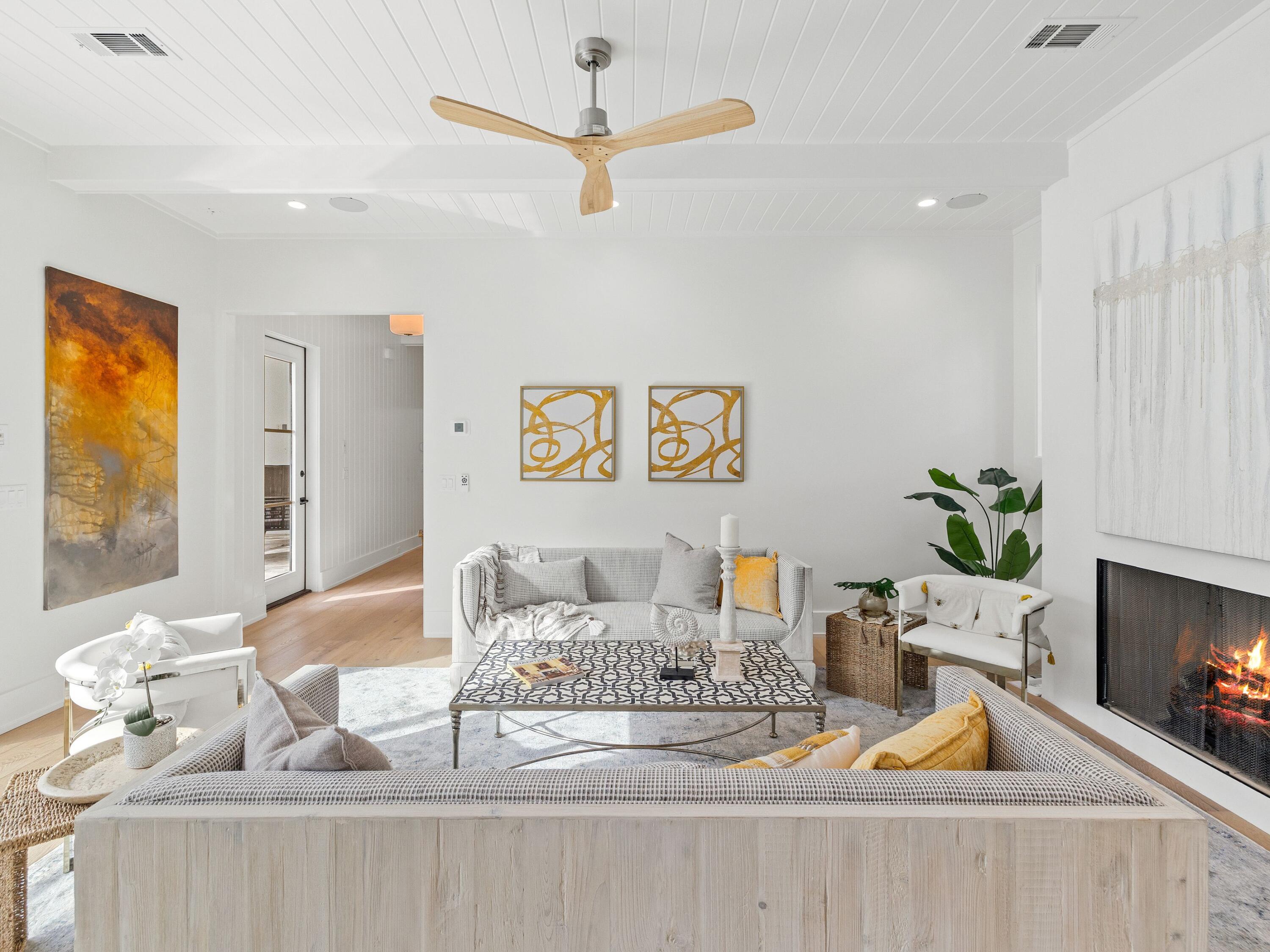 GULF SHORE MANOR - Residential