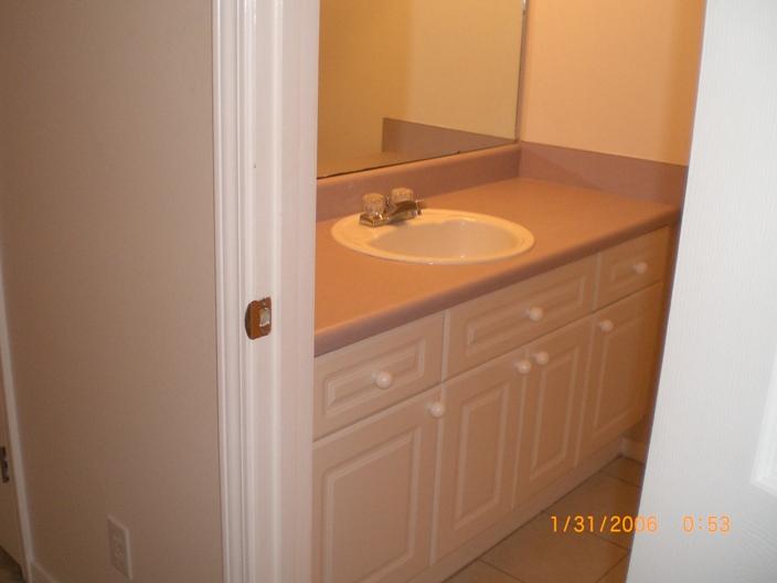 CAMBRIDGE VILLAGE T/H - Residential Lease