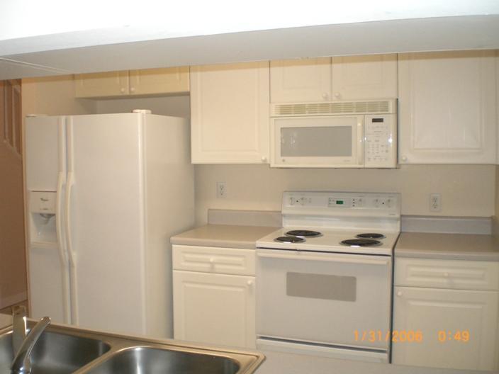 CAMBRIDGE VILLAGE T/H - Residential Lease