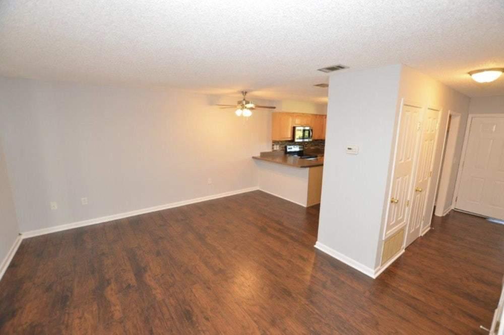 OXFORD PLACE UNIT 2 - Residential