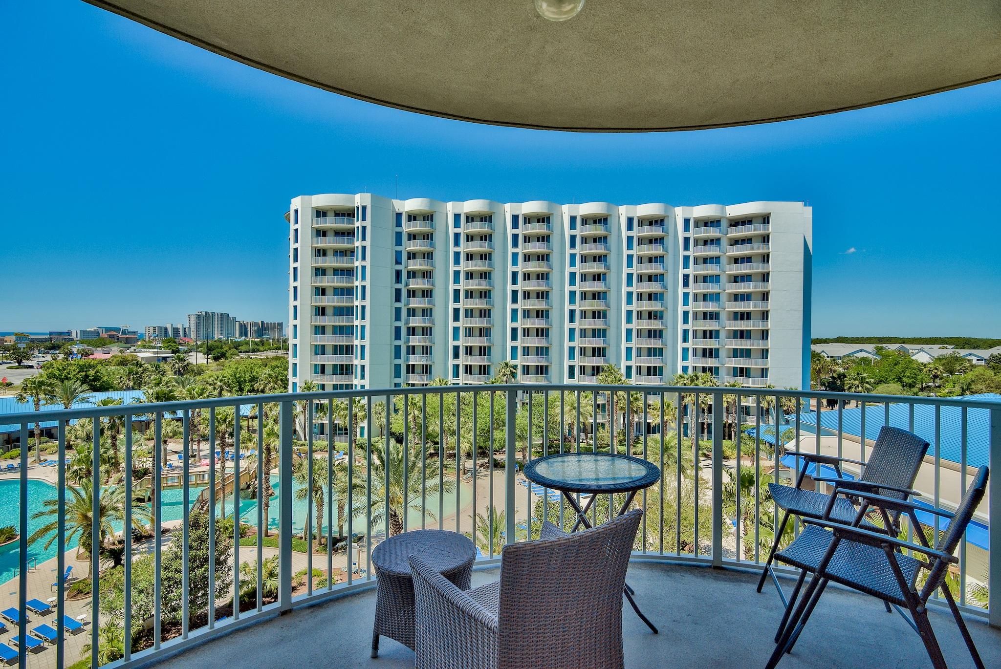 THE PALMS OF DESTIN - Residential