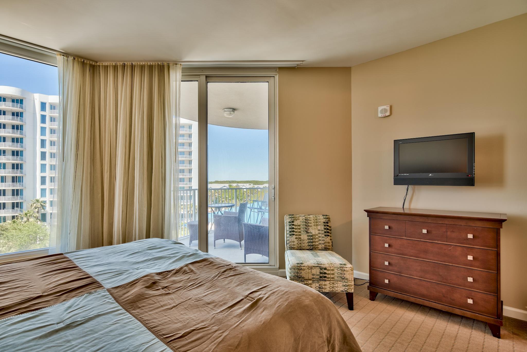 THE PALMS OF DESTIN - Residential