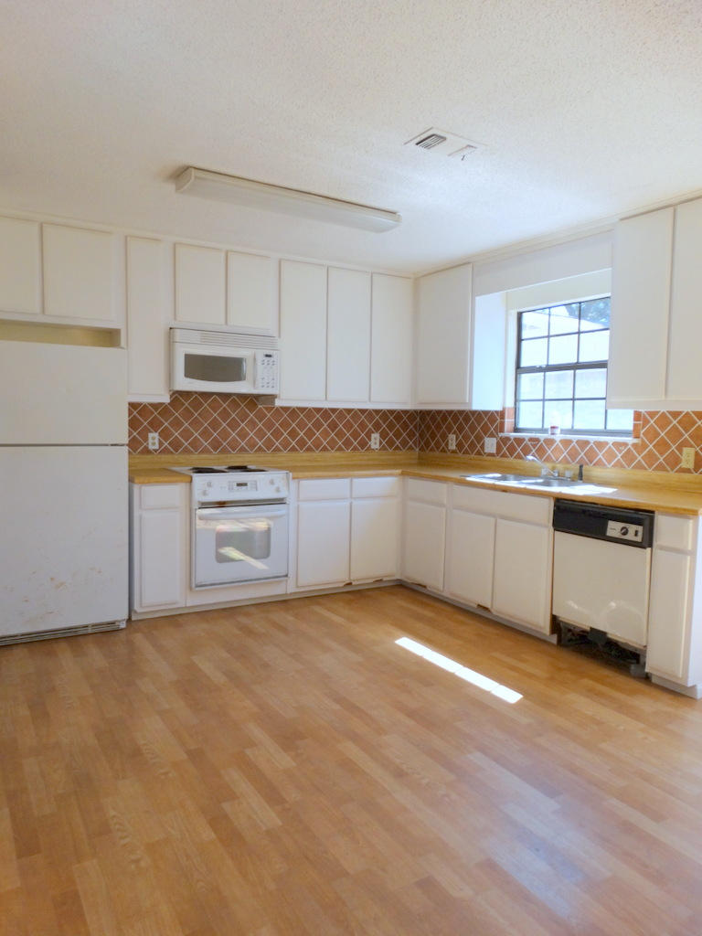 BLUEWATER BAY VILLAGE - Residential