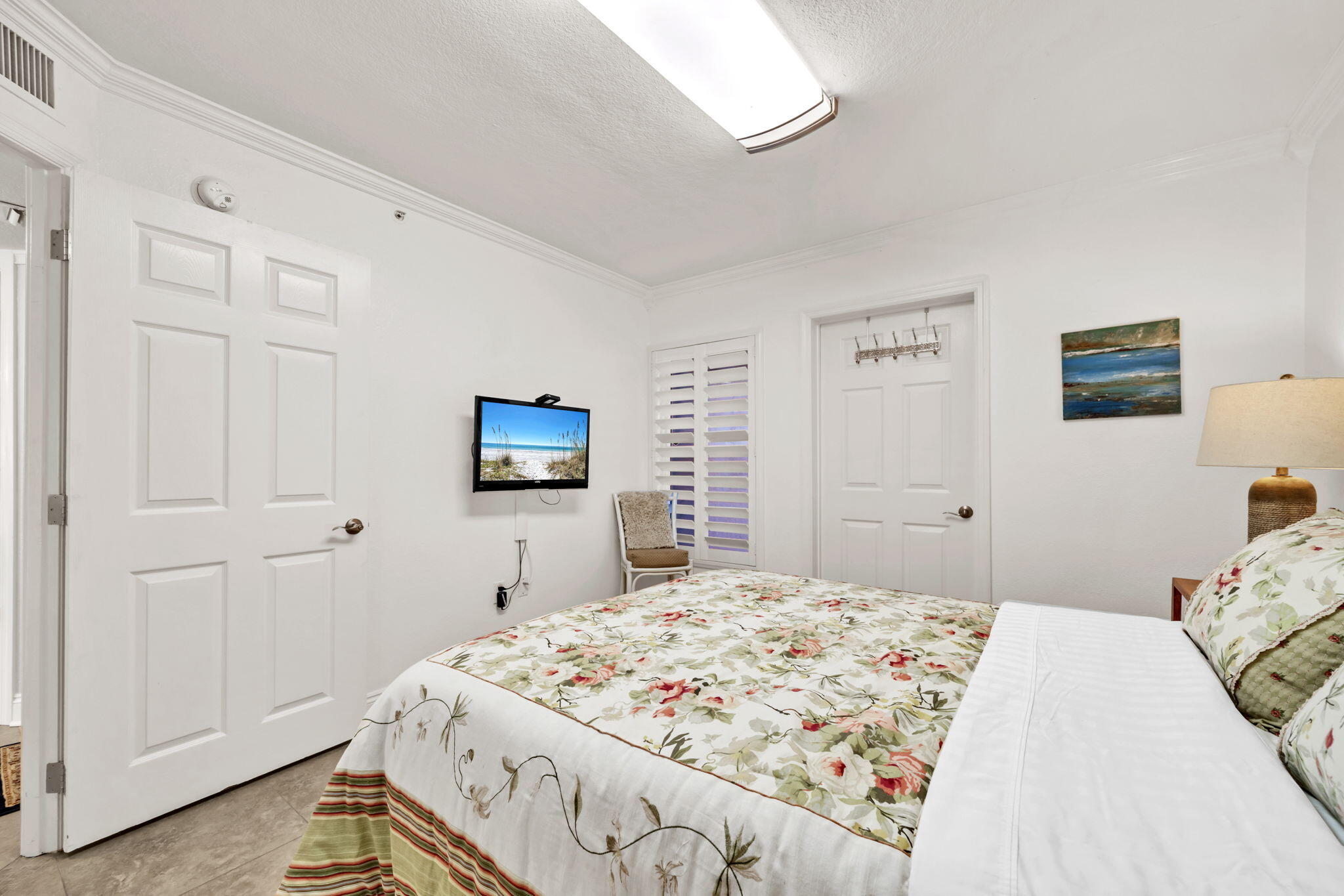 ISLANDER BEACH RESORT PH II UNIT 7011 - Residential