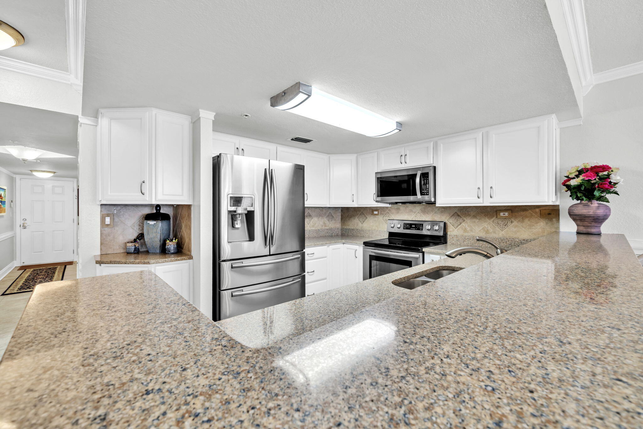 ISLANDER BEACH RESORT PH II UNIT 7011 - Residential