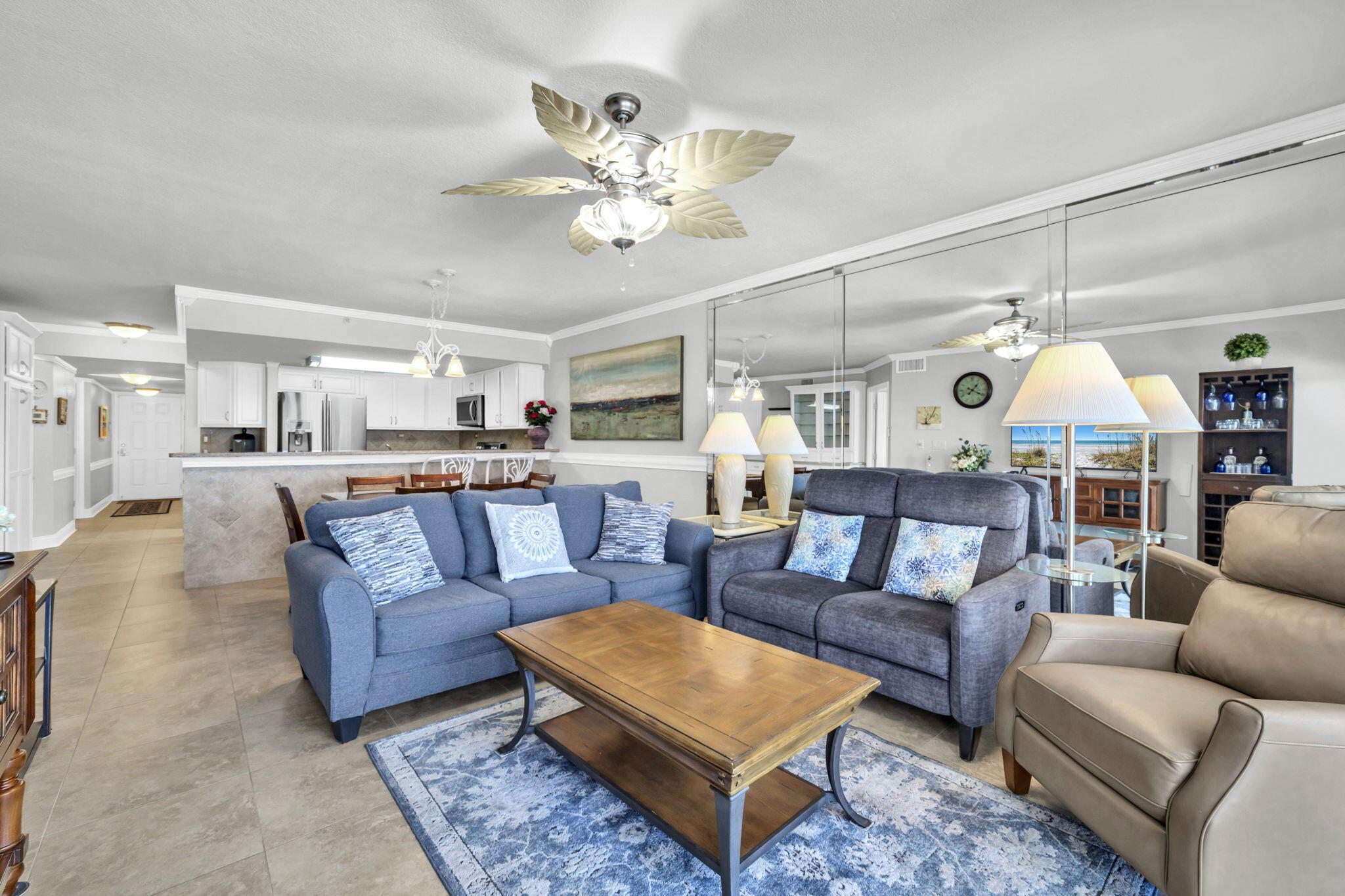 ISLANDER BEACH RESORT PH II UNIT 7011 - Residential