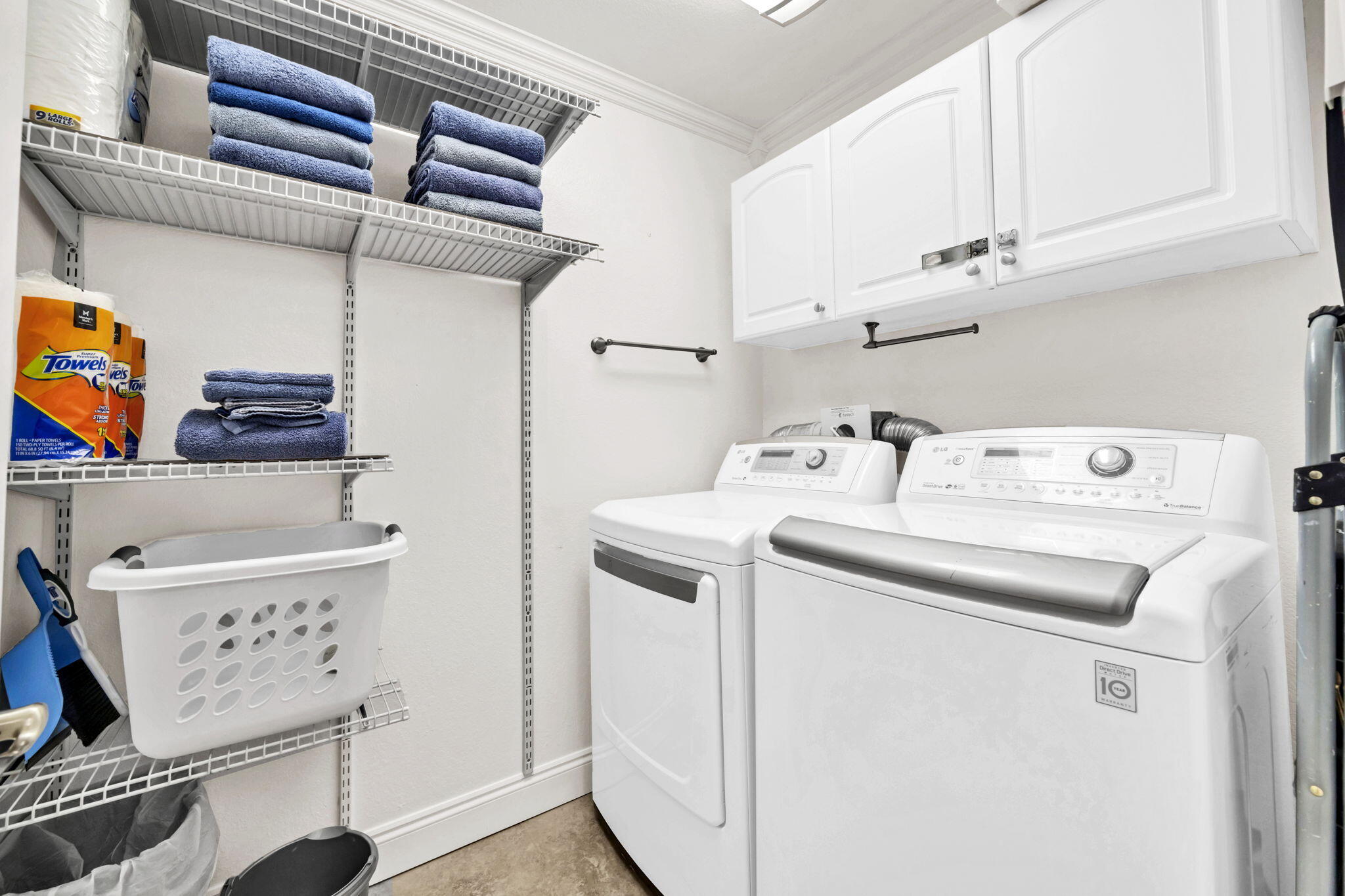 ISLANDER BEACH RESORT PH II UNIT 7011 - Residential