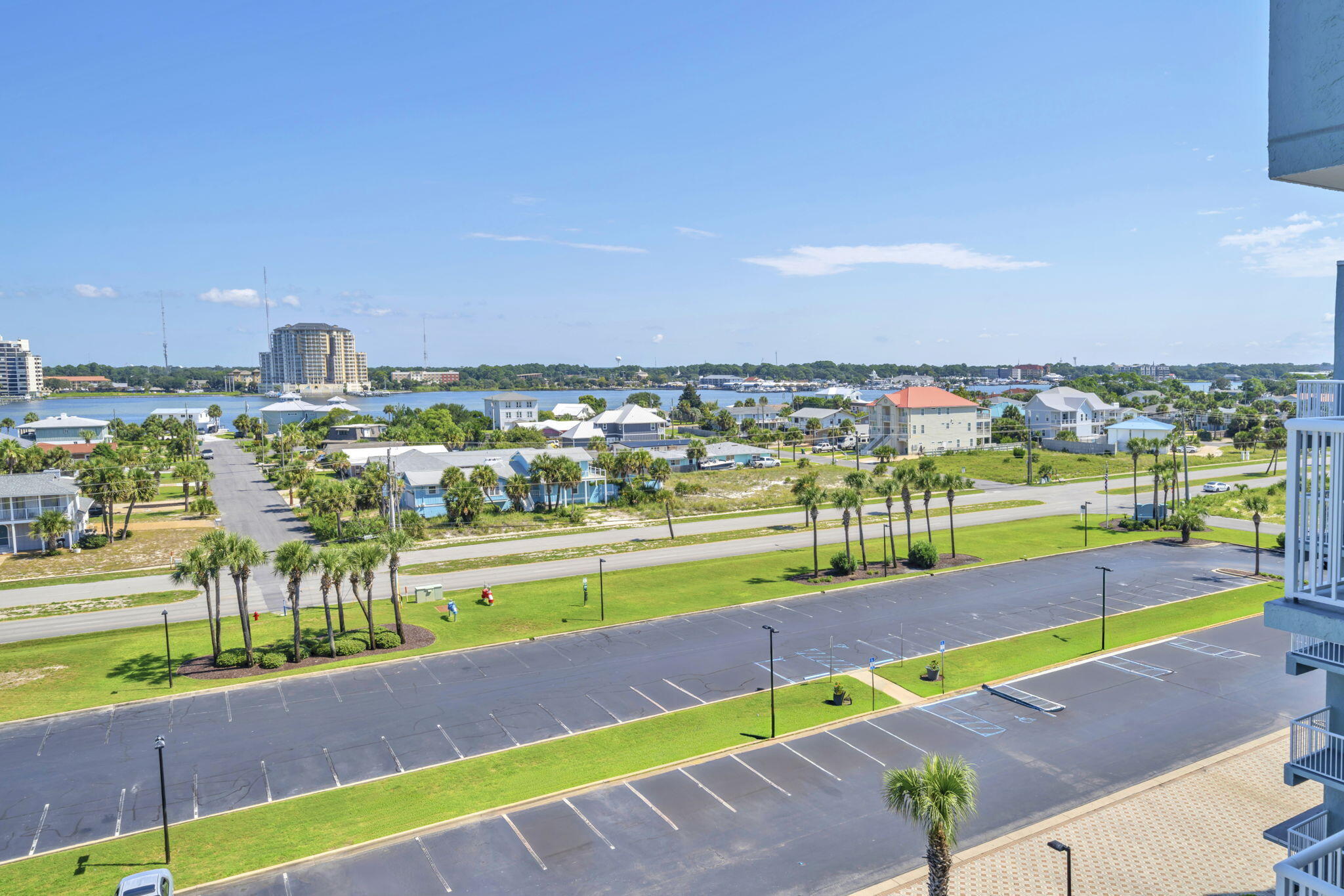 ISLANDER BEACH RESORT PH II UNIT 7011 - Residential