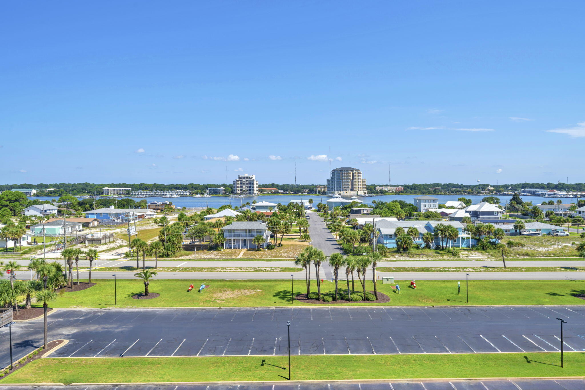 ISLANDER BEACH RESORT PH II UNIT 7011 - Residential