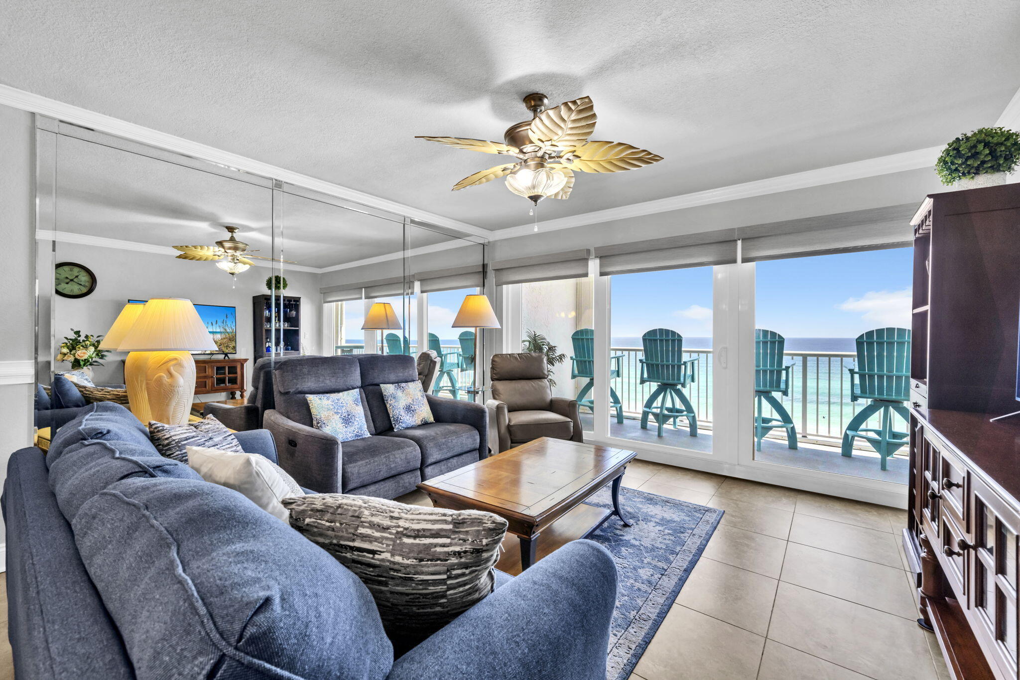 ISLANDER BEACH RESORT PH II UNIT 7011 - Residential