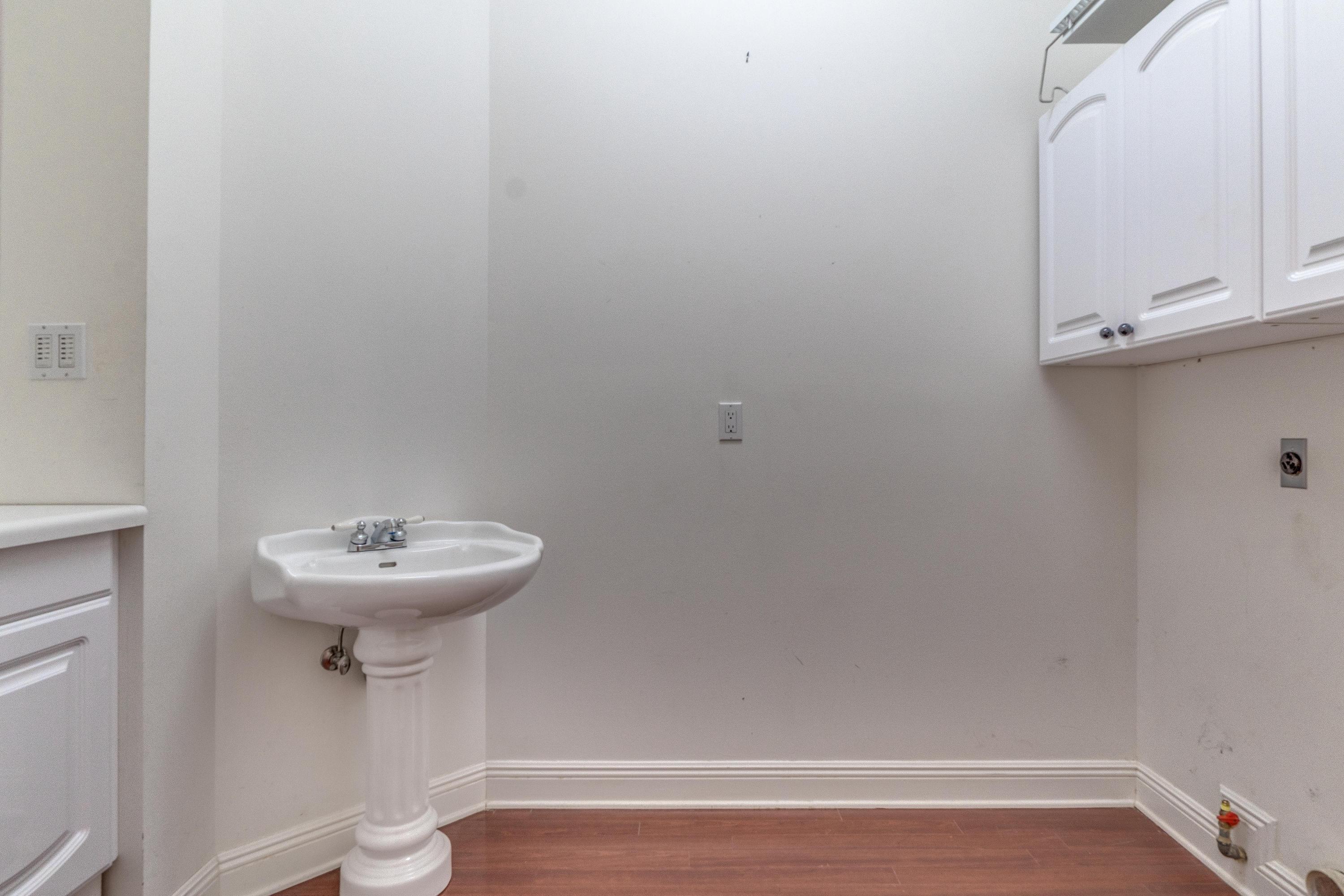 LAKE POINTE - Residential