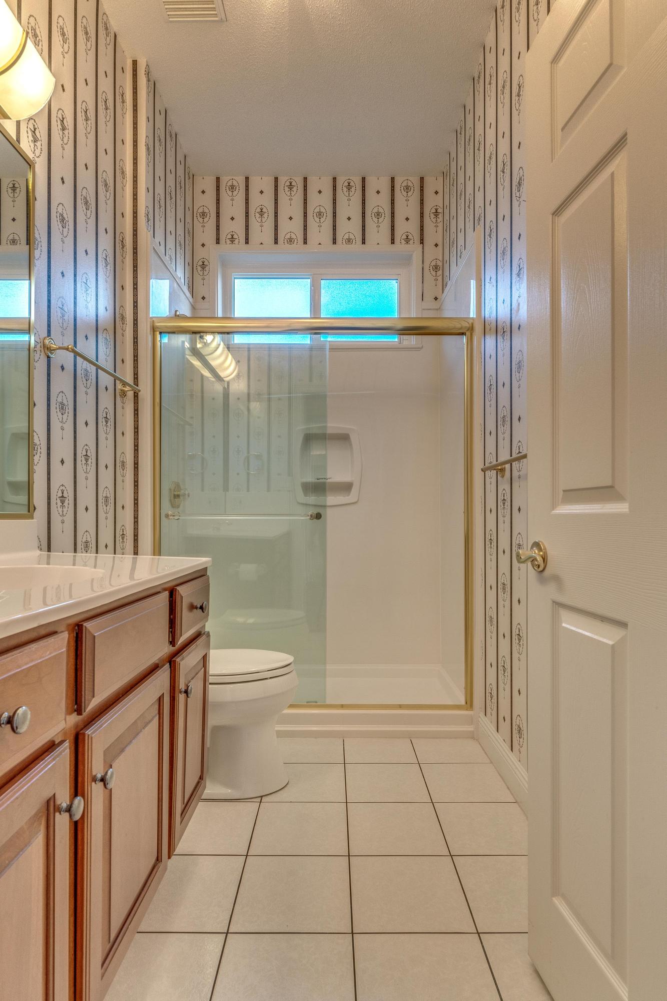 LAKE POINTE - Residential