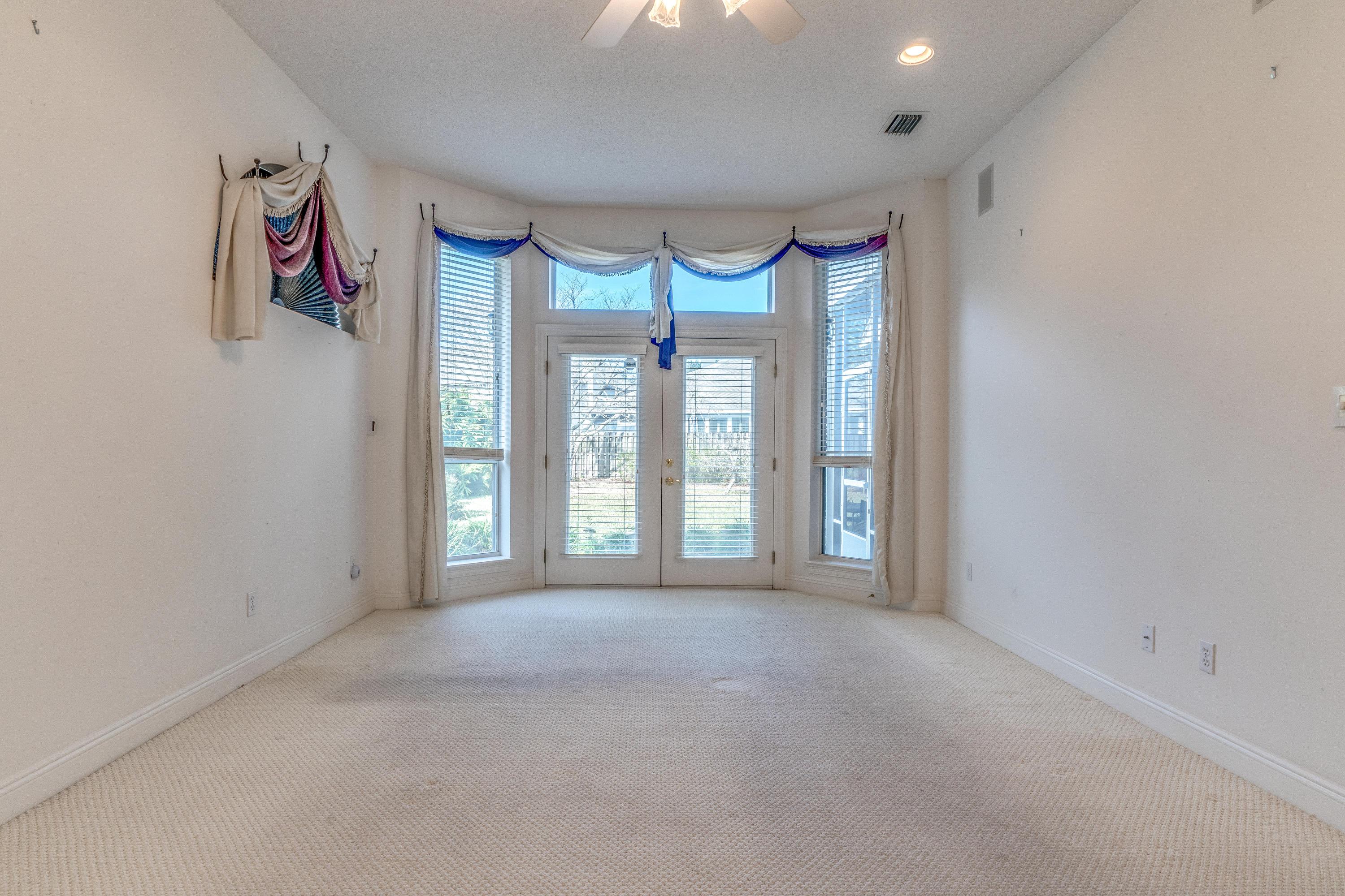 LAKE POINTE - Residential