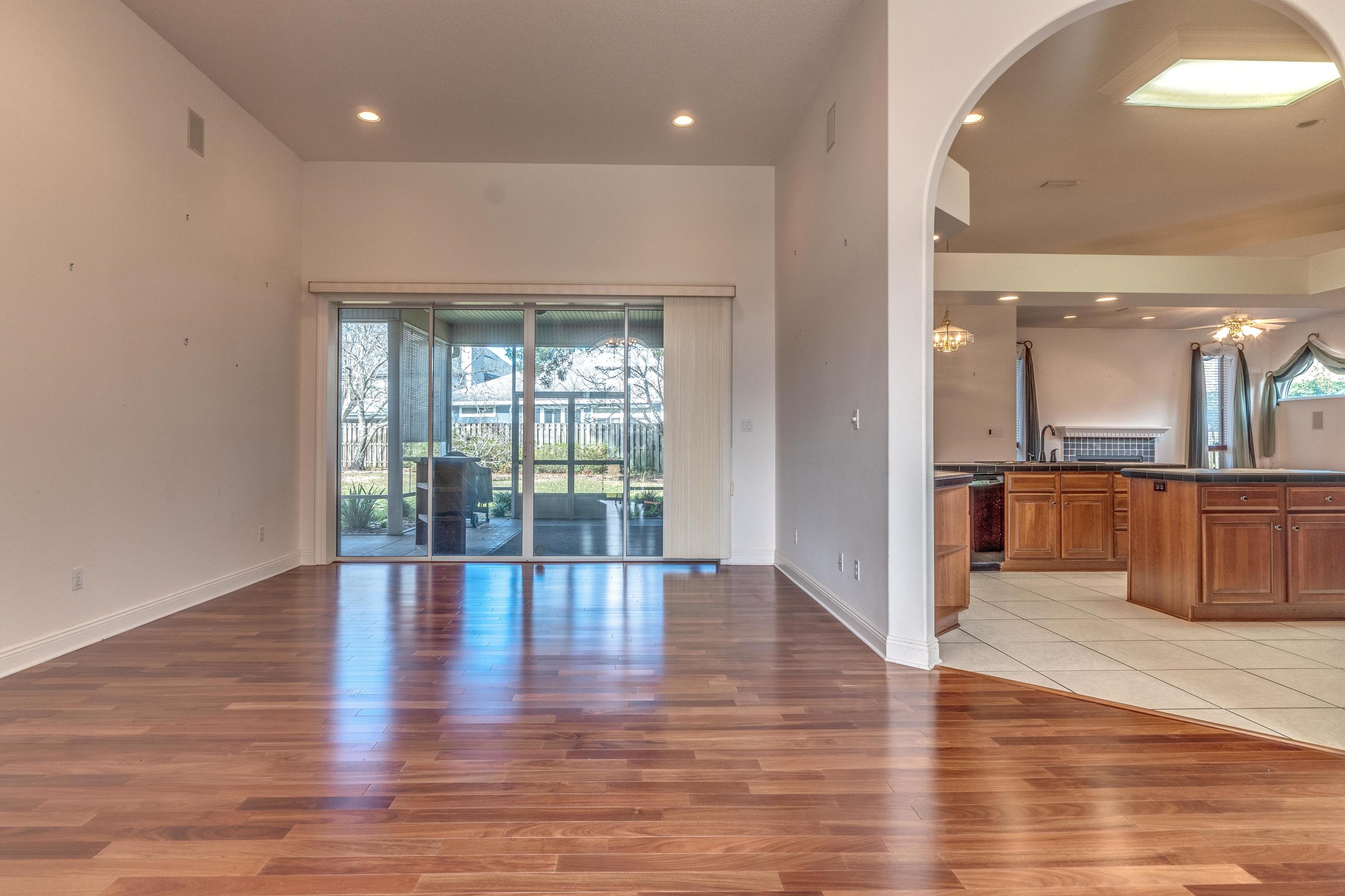 LAKE POINTE - Residential