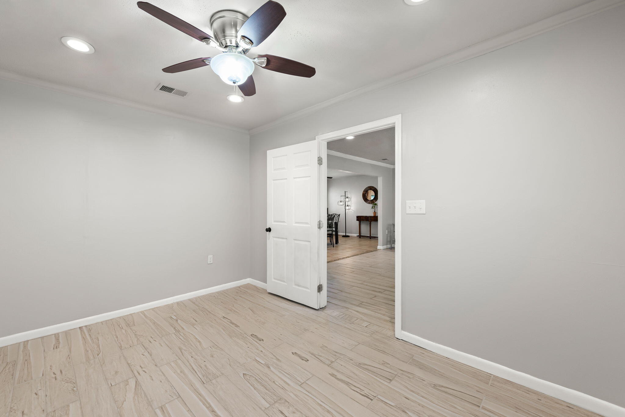 COUNTRY CLUB ESTATES 1ST ADDN - Residential