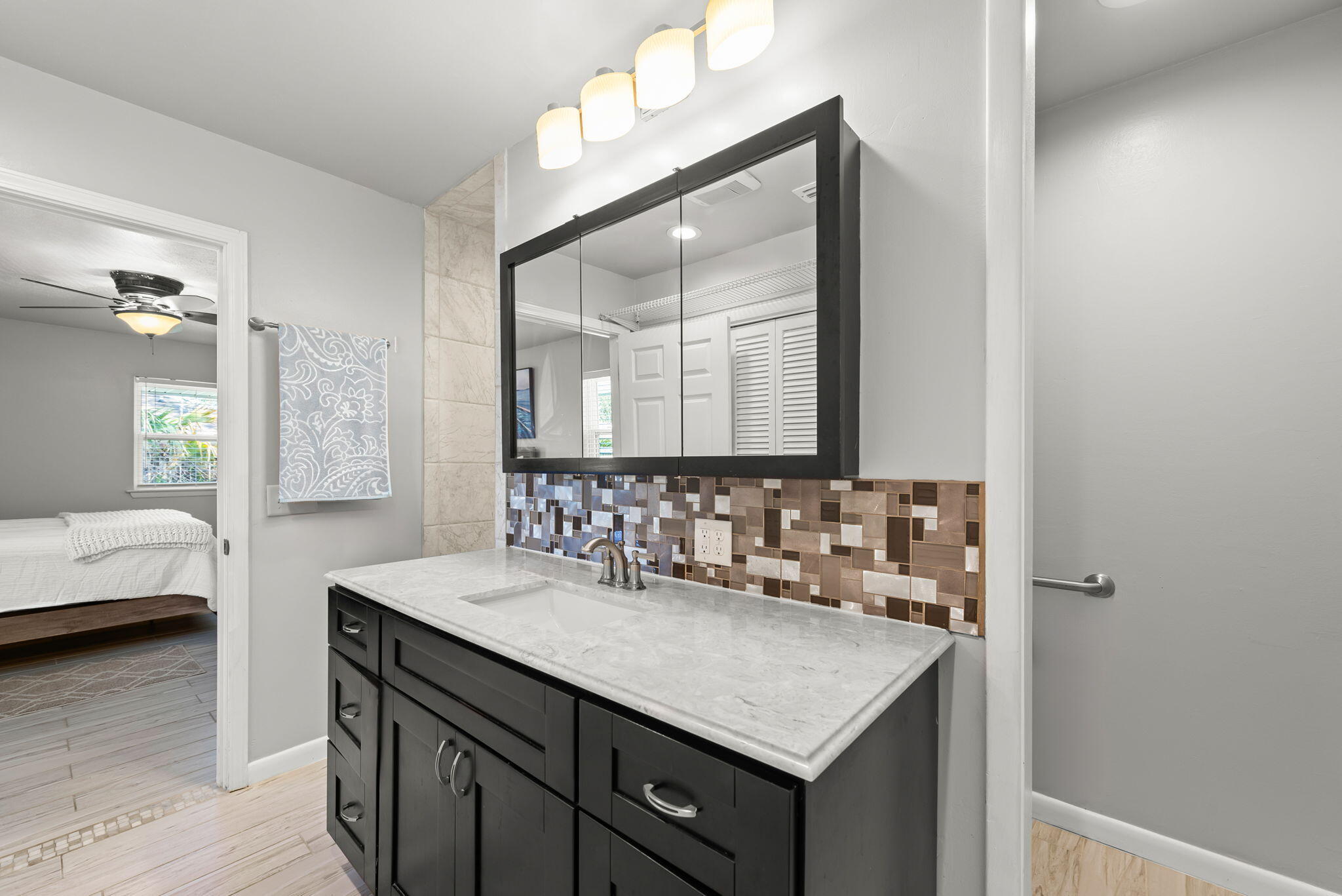 COUNTRY CLUB ESTATES 1ST ADDN - Residential