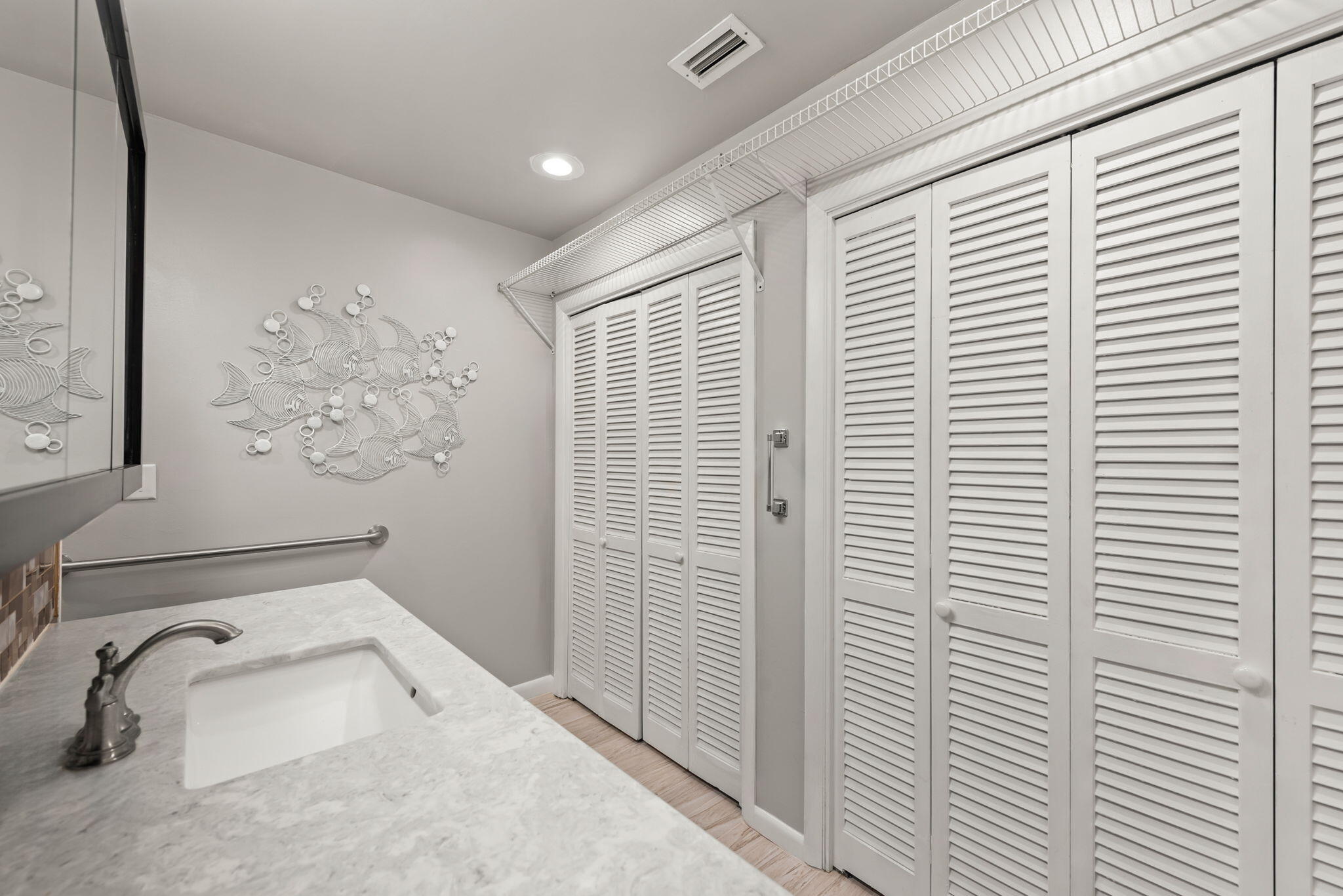 COUNTRY CLUB ESTATES 1ST ADDN - Residential