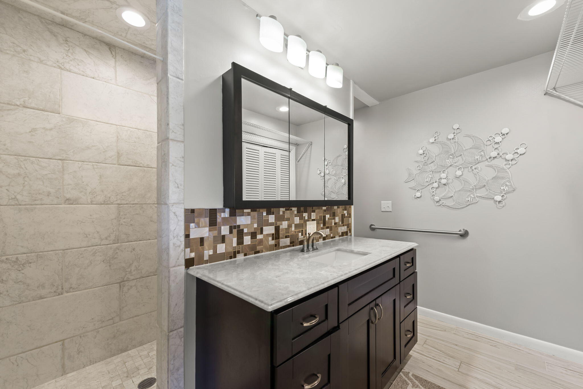 COUNTRY CLUB ESTATES 1ST ADDN - Residential