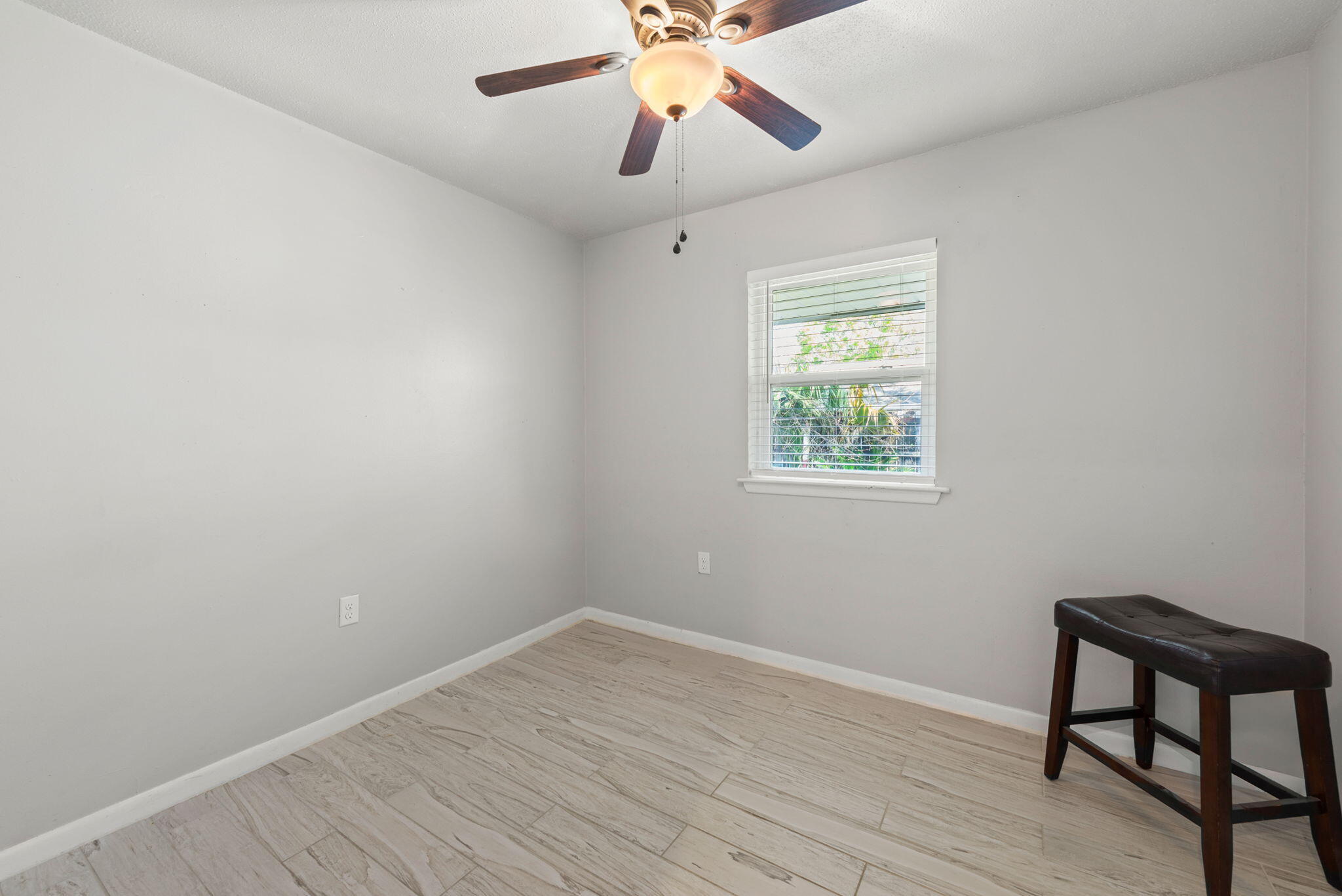 COUNTRY CLUB ESTATES 1ST ADDN - Residential