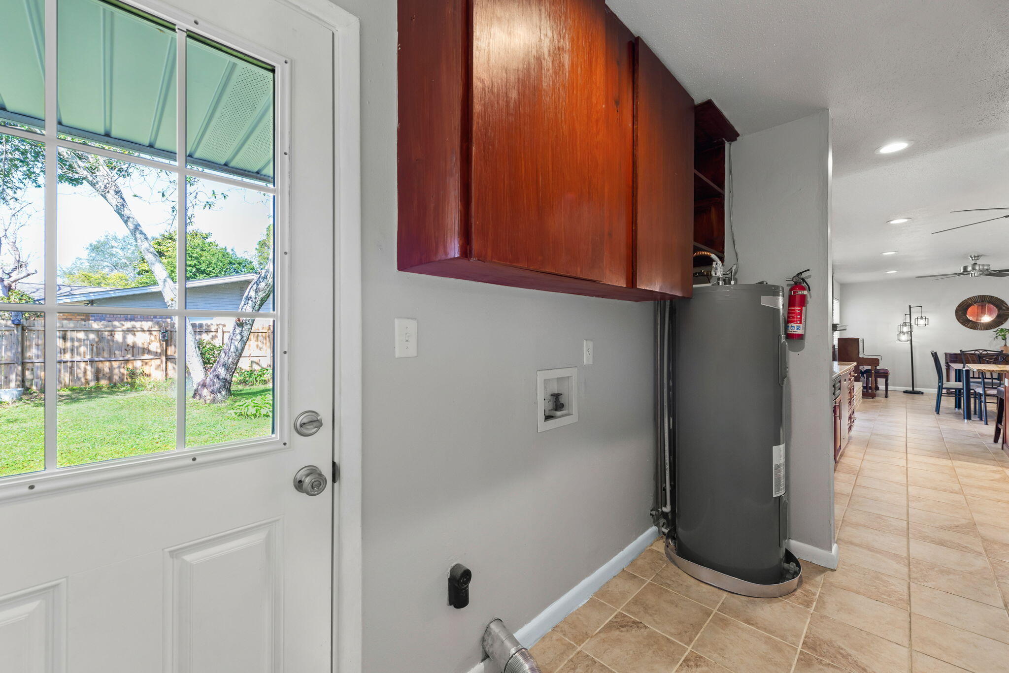 COUNTRY CLUB ESTATES 1ST ADDN - Residential