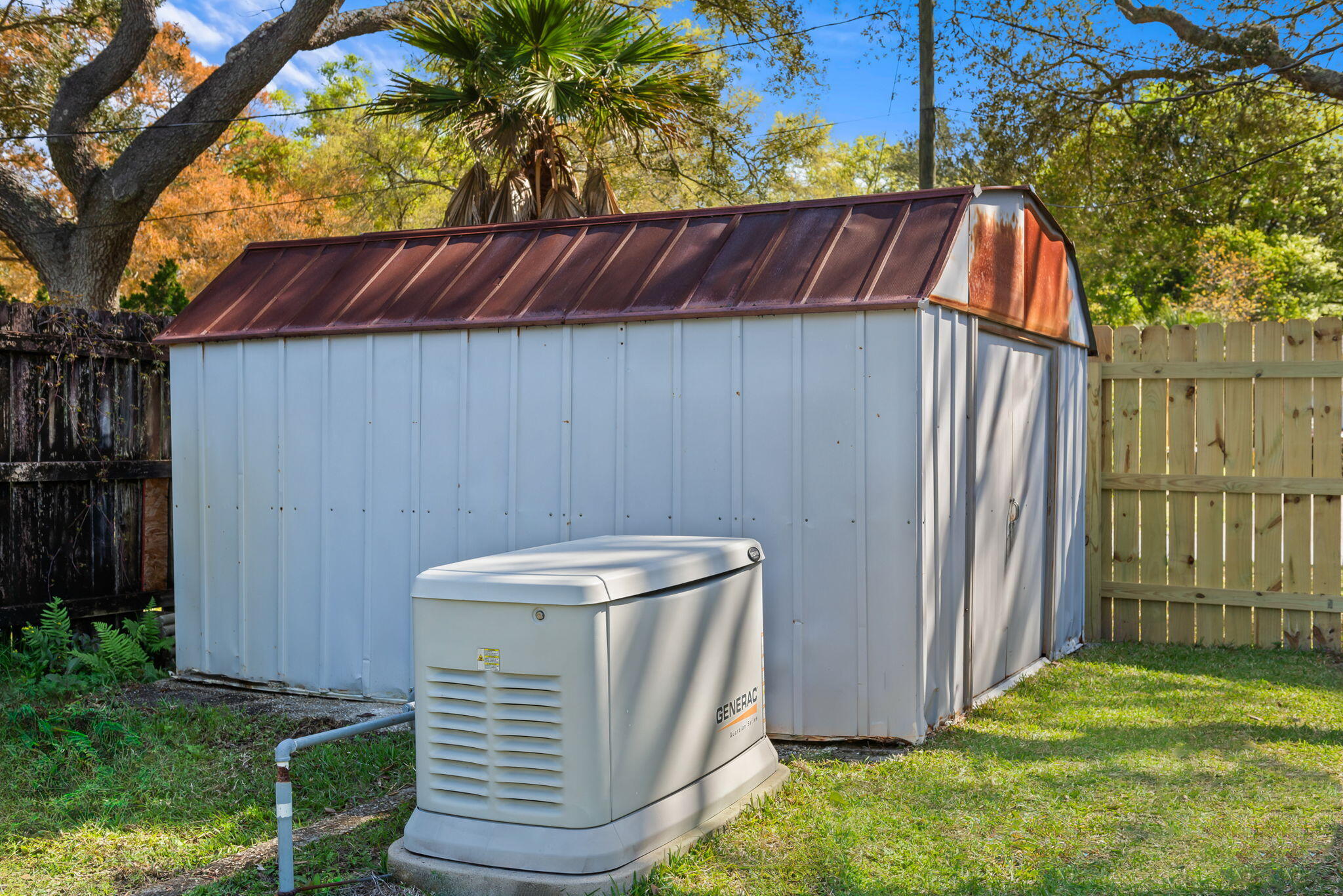 COUNTRY CLUB ESTATES 1ST ADDN - Residential