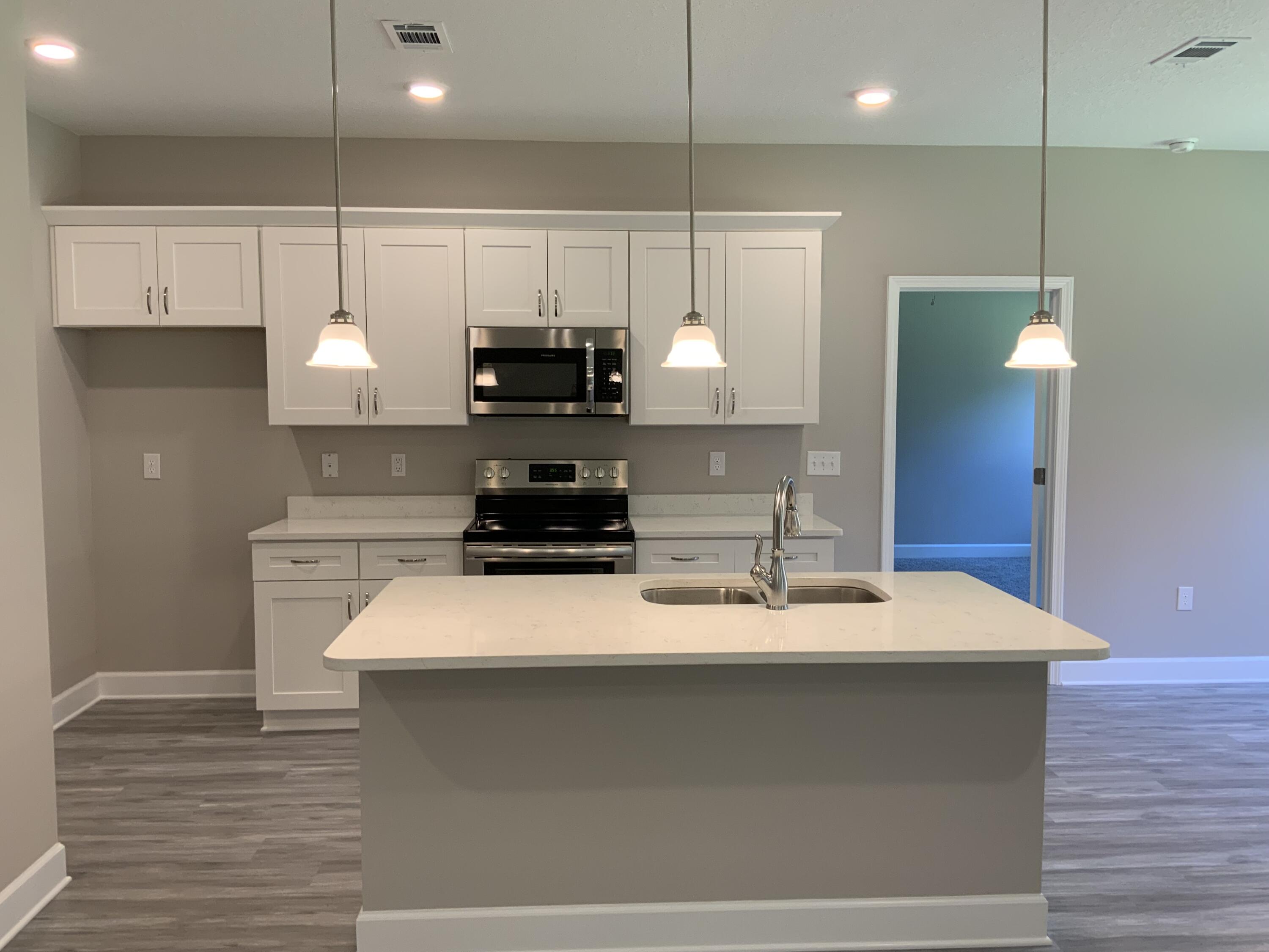 PINEY WOODS EST - Residential