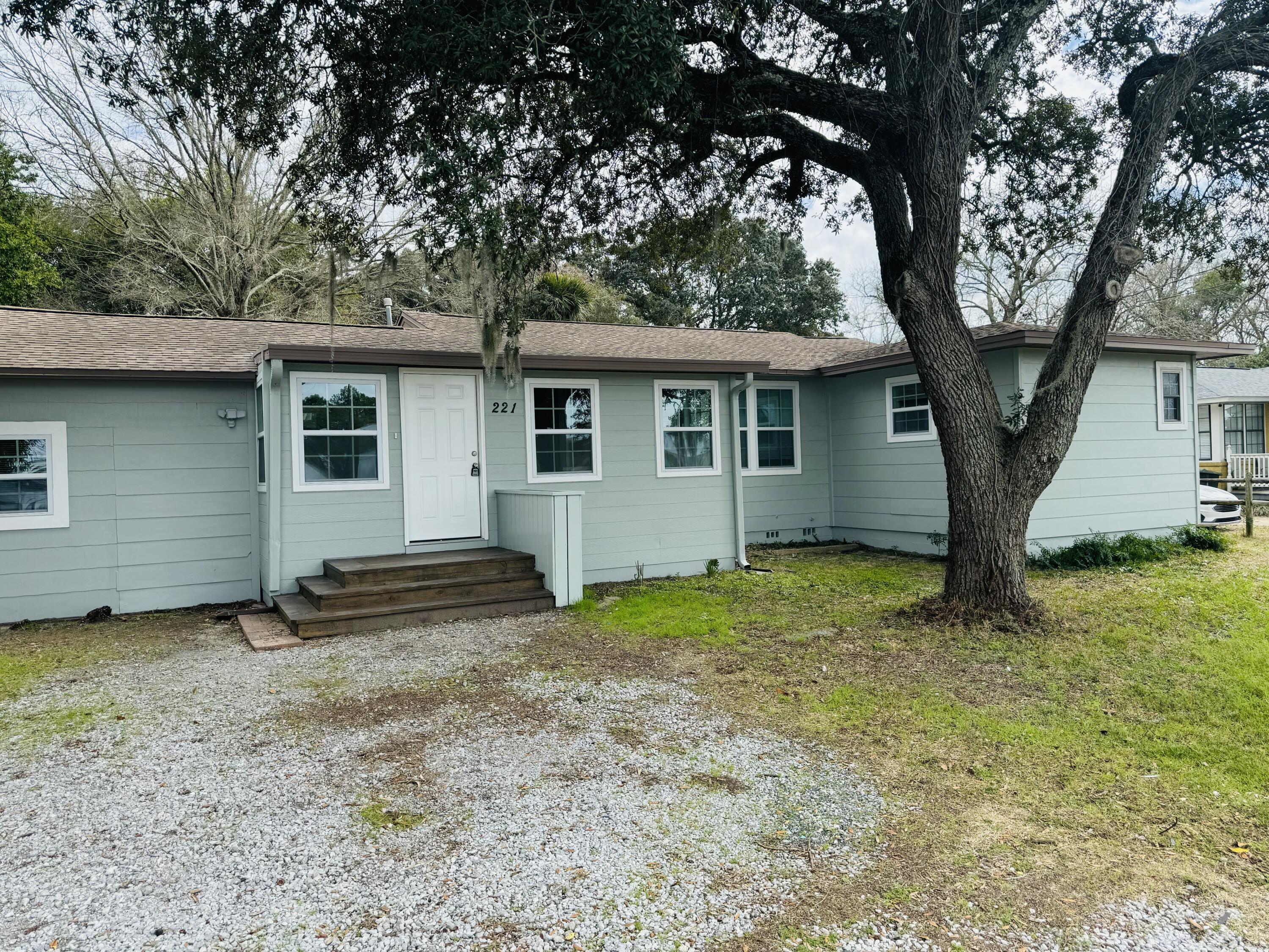 GARNIERS BEACH - Residential