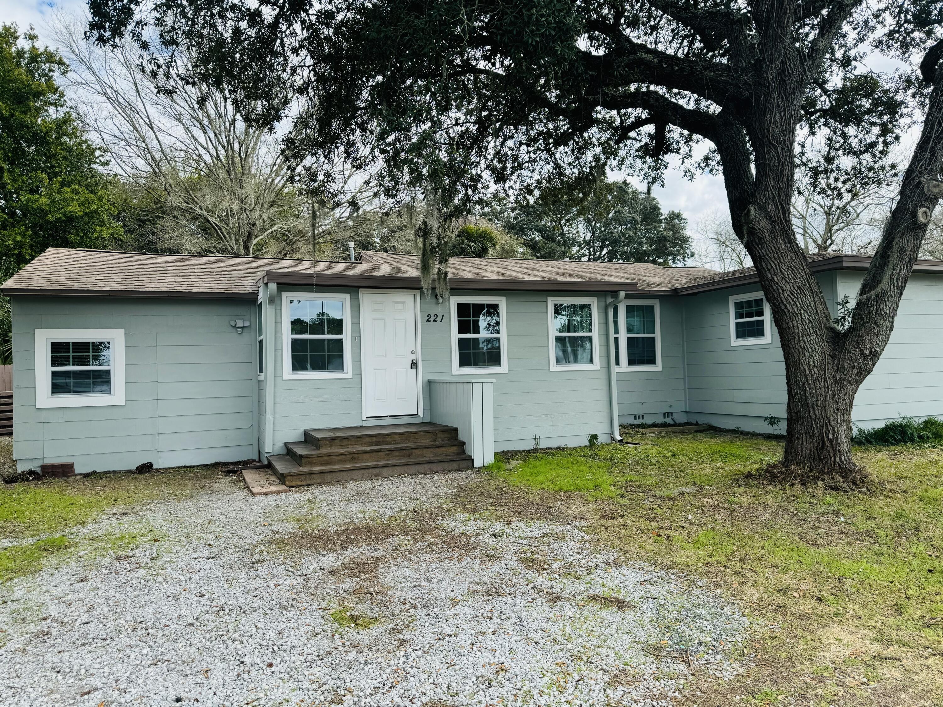 GARNIERS BEACH - Residential