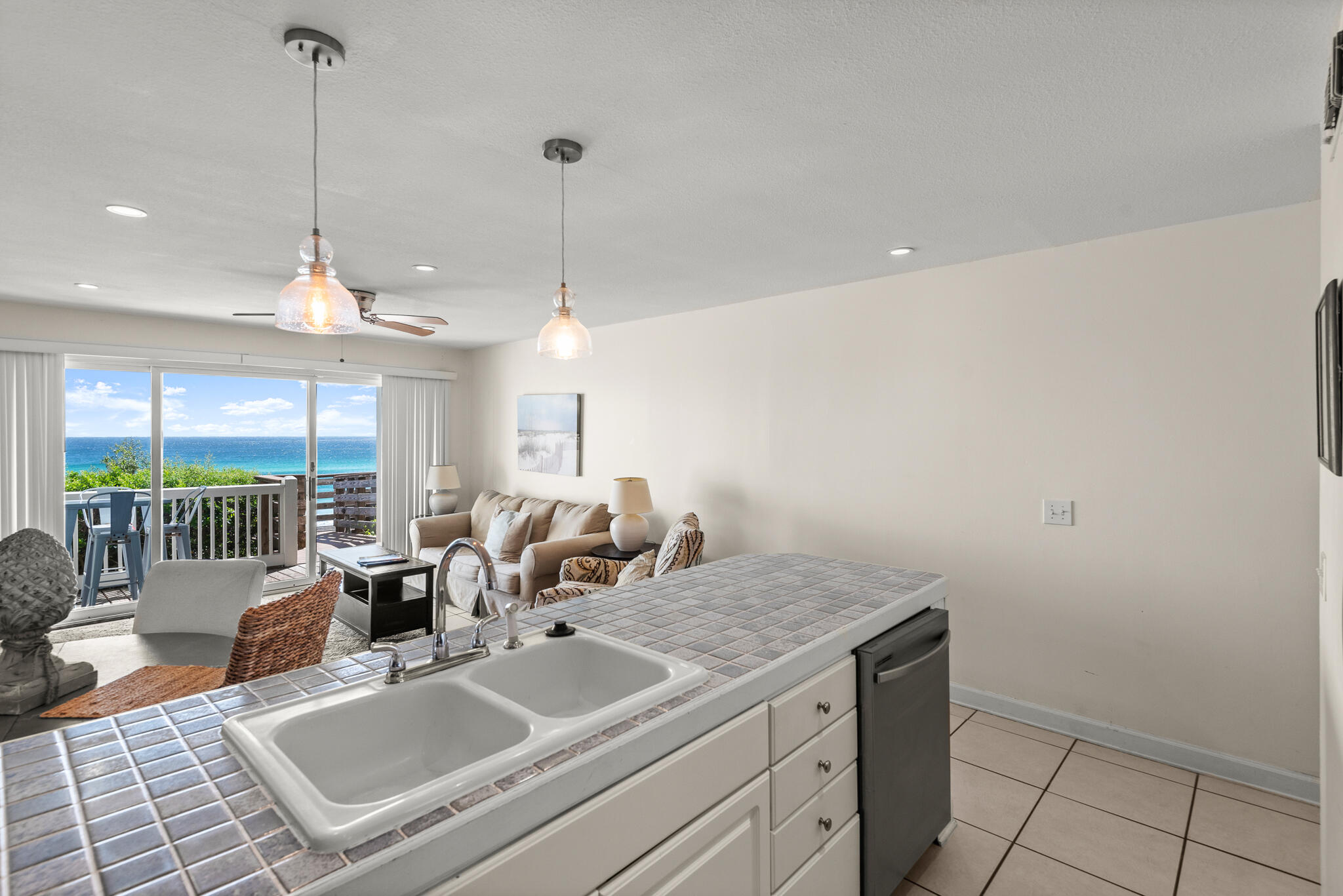 MISTRAL CONDO - Residential