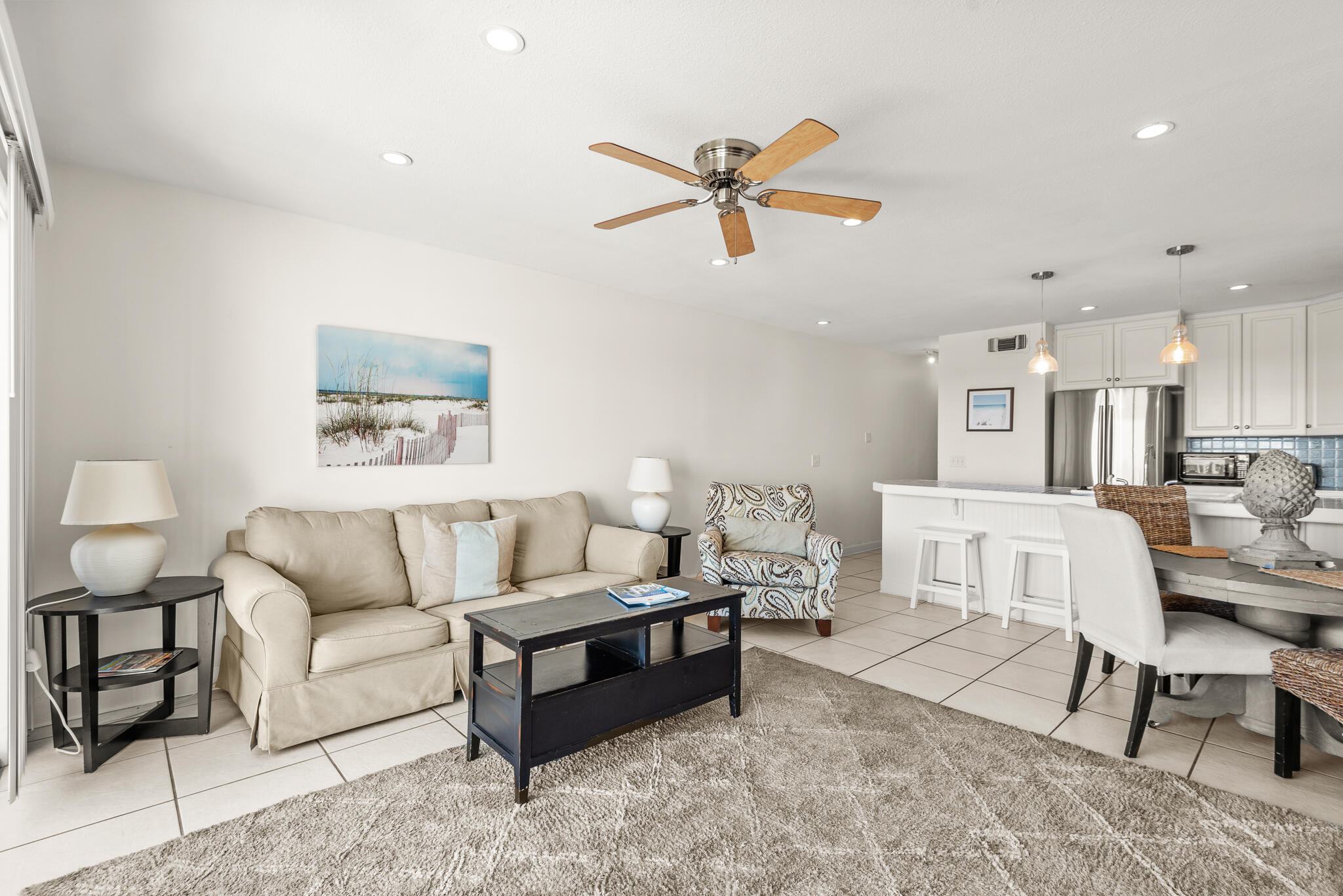 MISTRAL CONDO - Residential