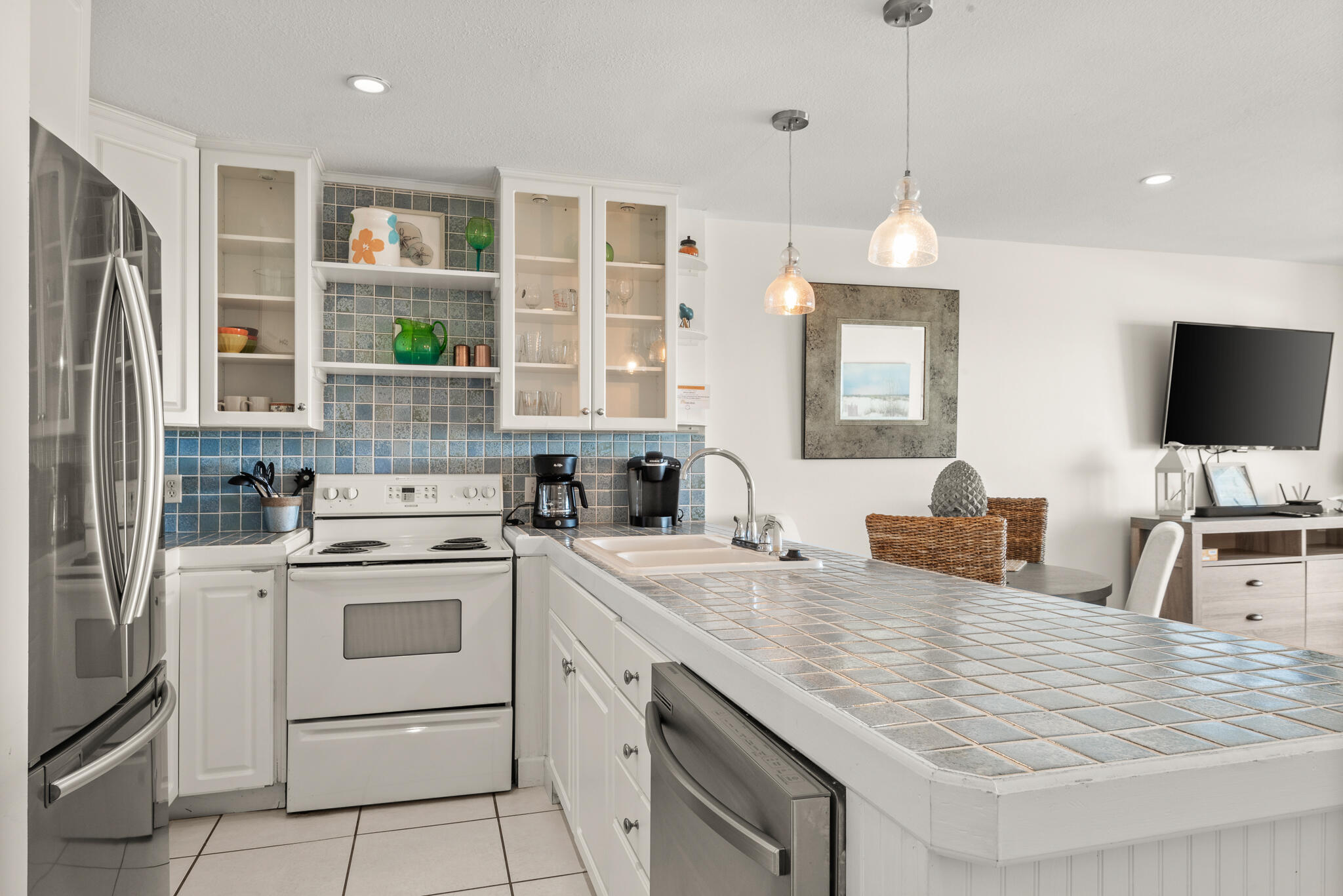 MISTRAL CONDO - Residential