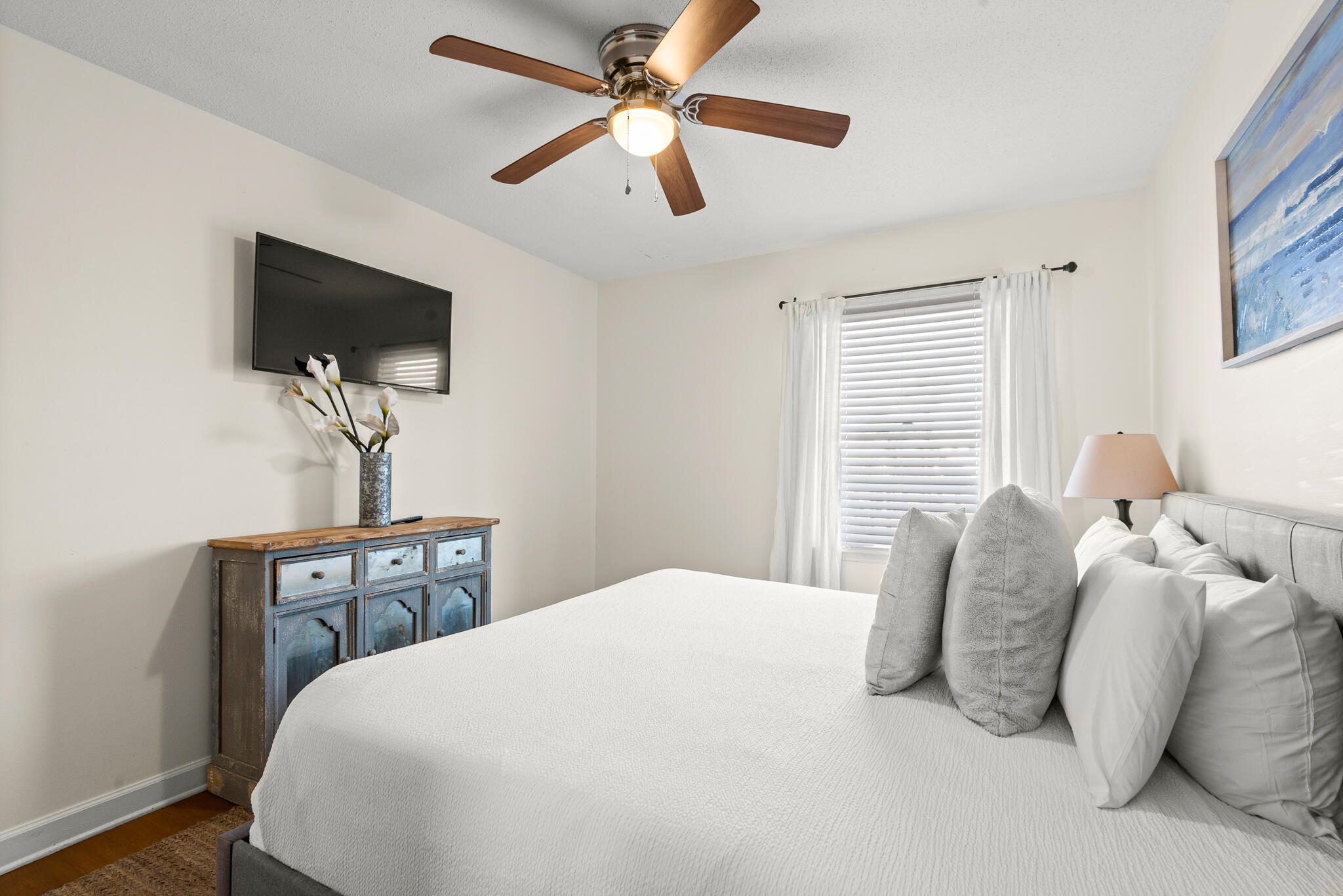 MISTRAL CONDO - Residential