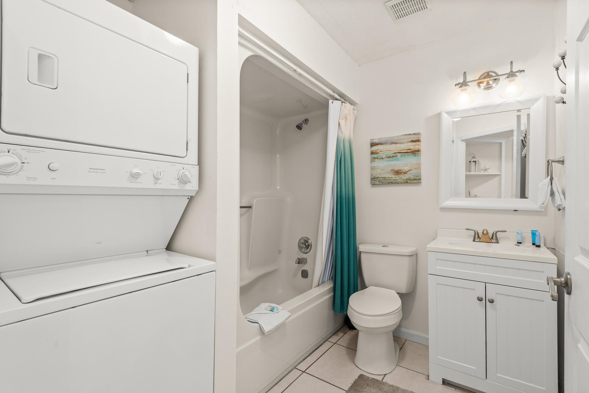 MISTRAL CONDO - Residential